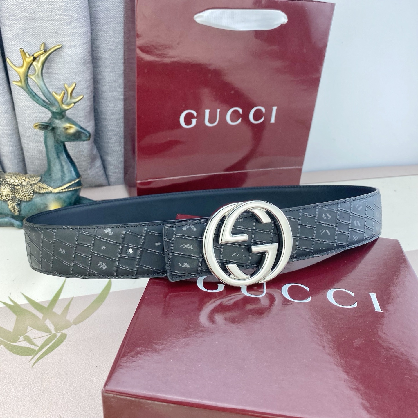 古奇💕 特种皮腰带系列 ，原厂五金精品不锈钢扣，手感柔软舒适 宽3.8CM。