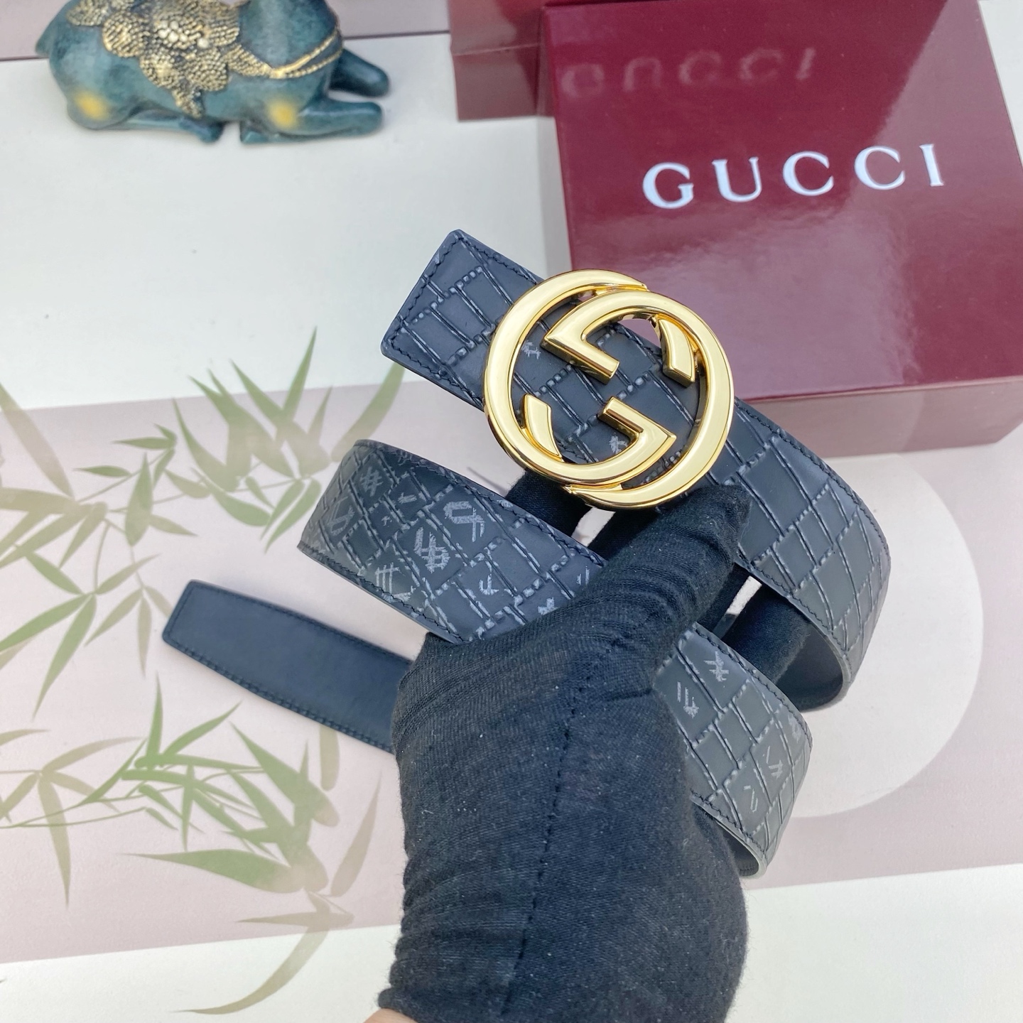 古奇💕 特种皮腰带系列 ，原厂五金精品不锈钢扣，手感柔软舒适 宽3.8CM。