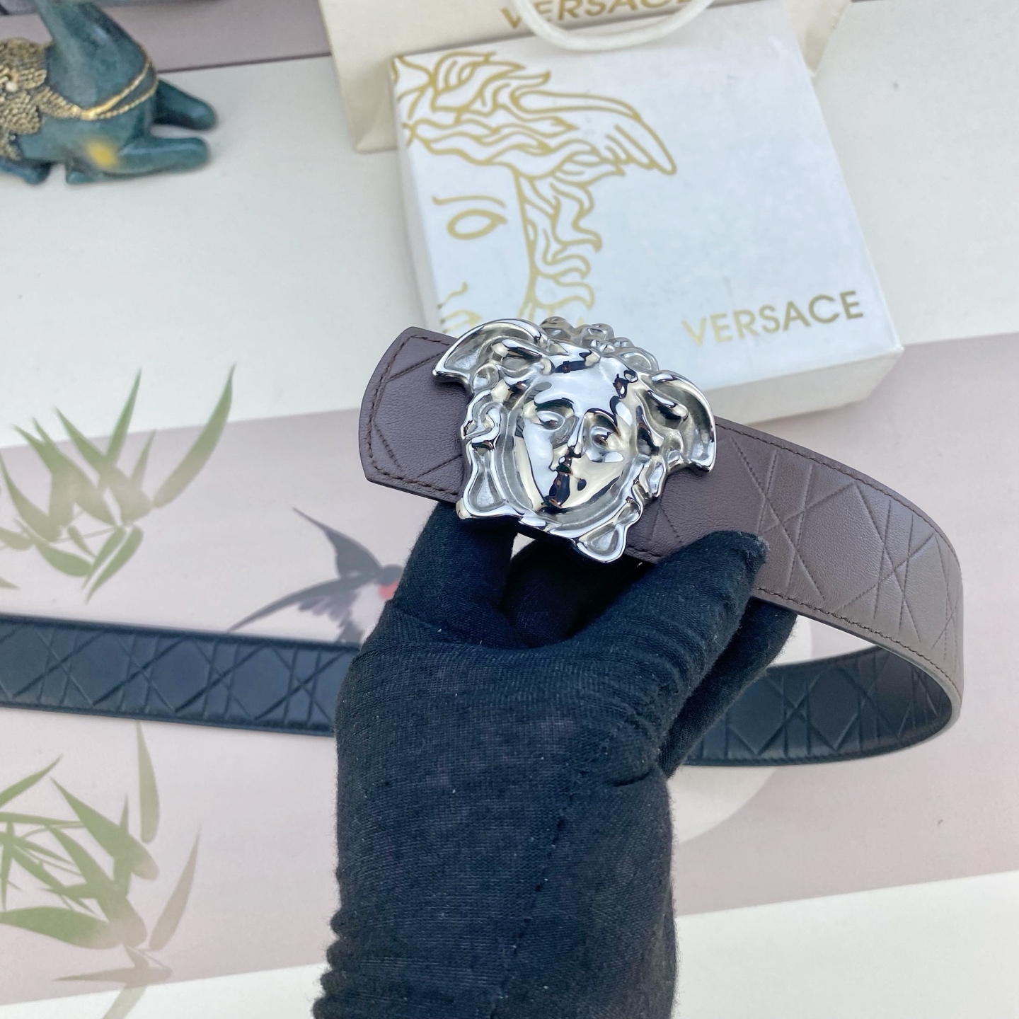 范思哲💕 特种皮腰带系列 ，原厂五金精品不锈钢扣，手感柔软舒适 宽3.8CM。