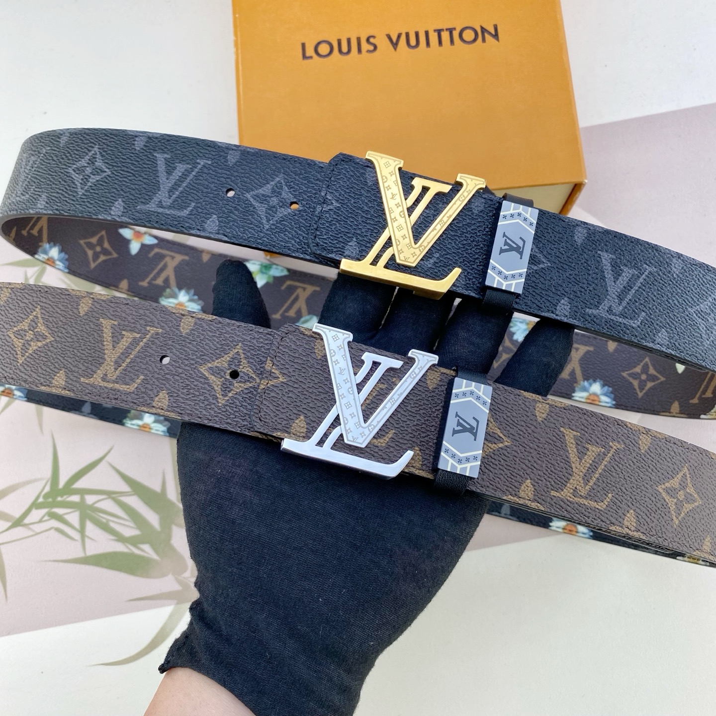 LV💕 特种皮腰带系列 ，原厂五金精品不锈钢扣，手感柔软舒适 宽3.8CM。