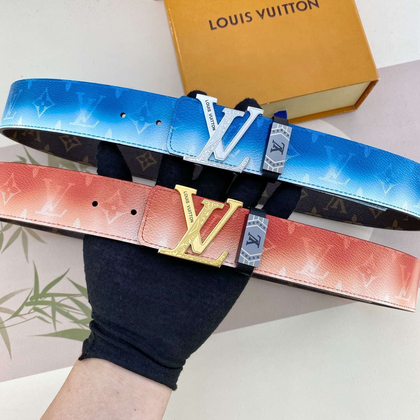 LV💕 特种皮腰带系列 ，原厂五金精品不锈钢扣，手感柔软舒适 宽3.8CM。