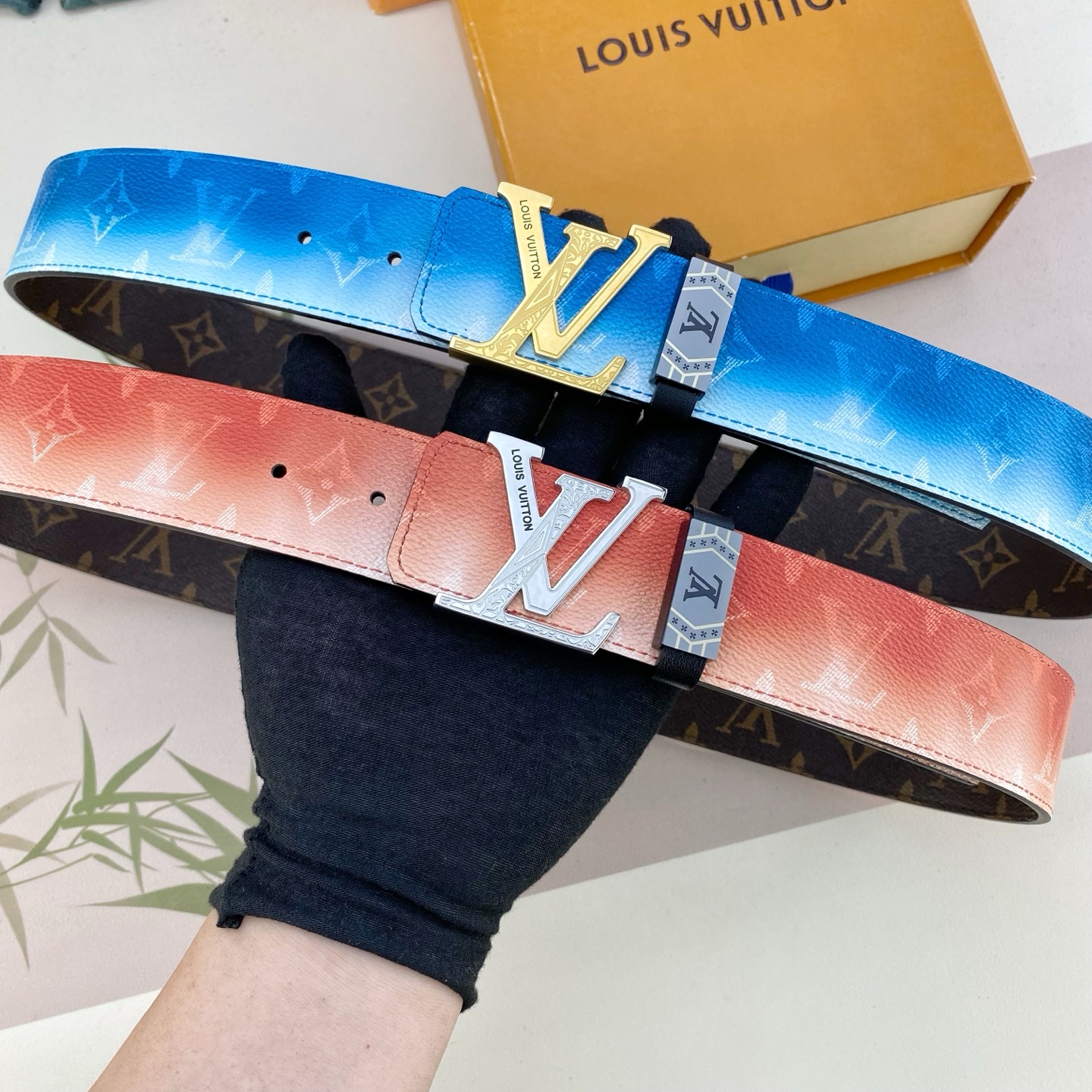 LV💕 特种皮腰带系列 ，原厂五金精品不锈钢扣，手感柔软舒适 宽3.8CM。