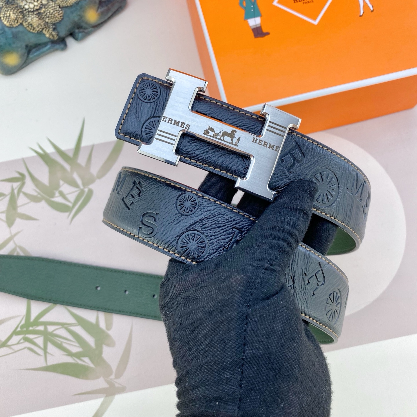 爱马仕💕 特种皮腰带系列 ，原厂五金精品不锈钢扣，手感柔软舒适 宽3.8CM。