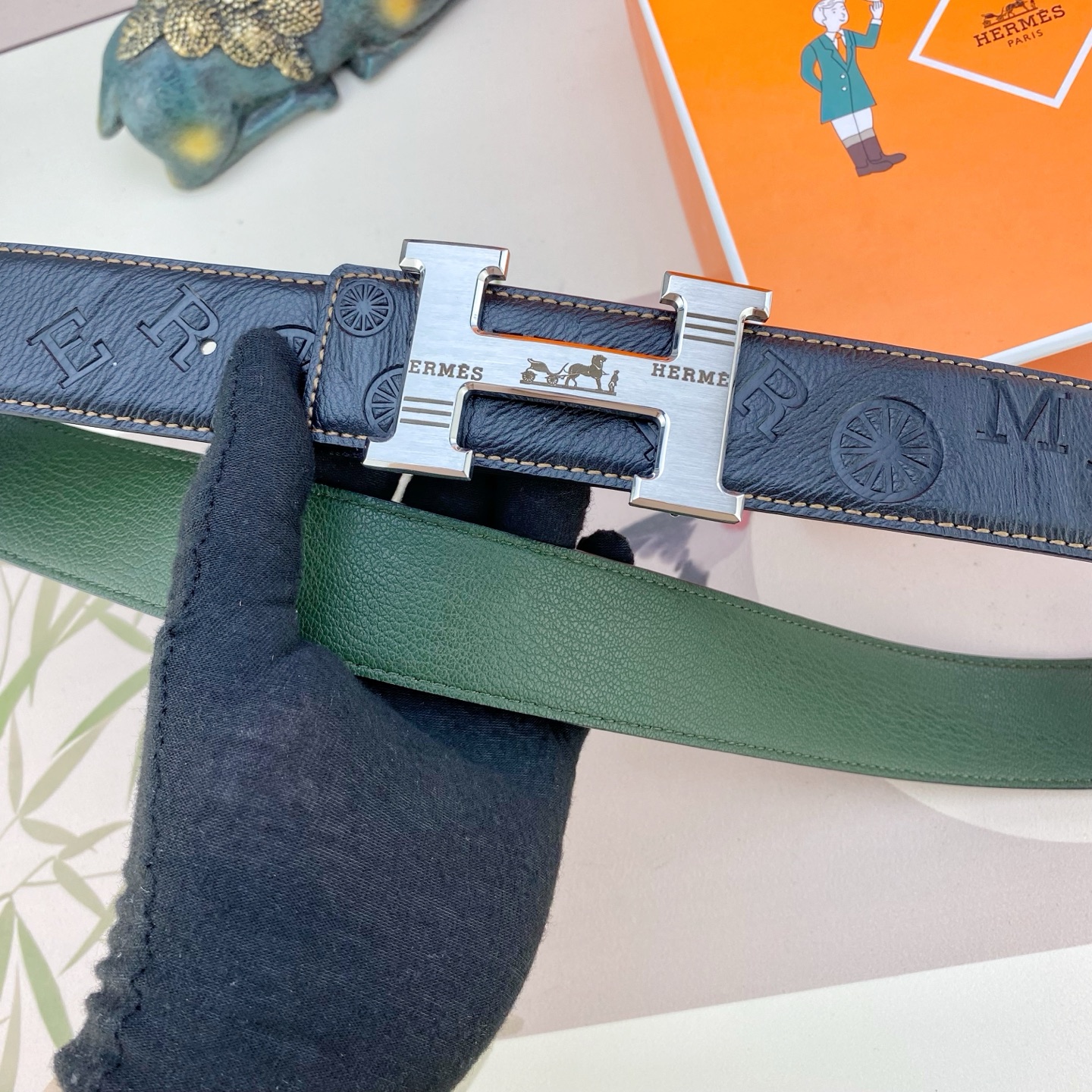 爱马仕💕 特种皮腰带系列 ，原厂五金精品不锈钢扣，手感柔软舒适 宽3.8CM。