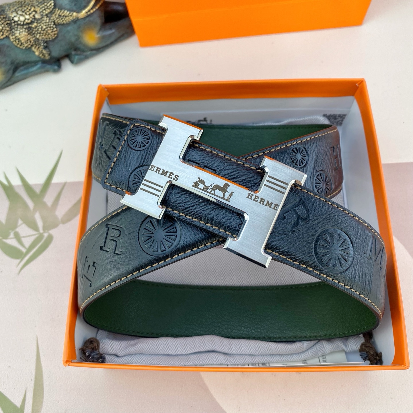 爱马仕💕 特种皮腰带系列 ，原厂五金精品不锈钢扣，手感柔软舒适 宽3.8CM。