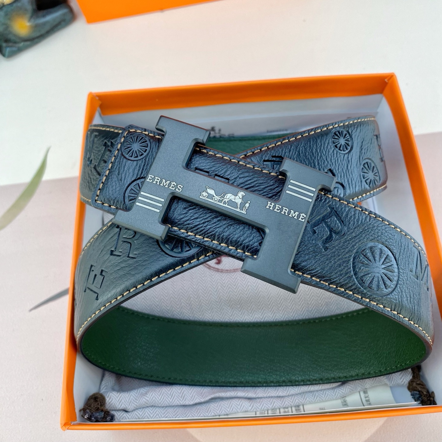 爱马仕💕 特种皮腰带系列 ，原厂五金精品不锈钢扣，手感柔软舒适 宽3.8CM。