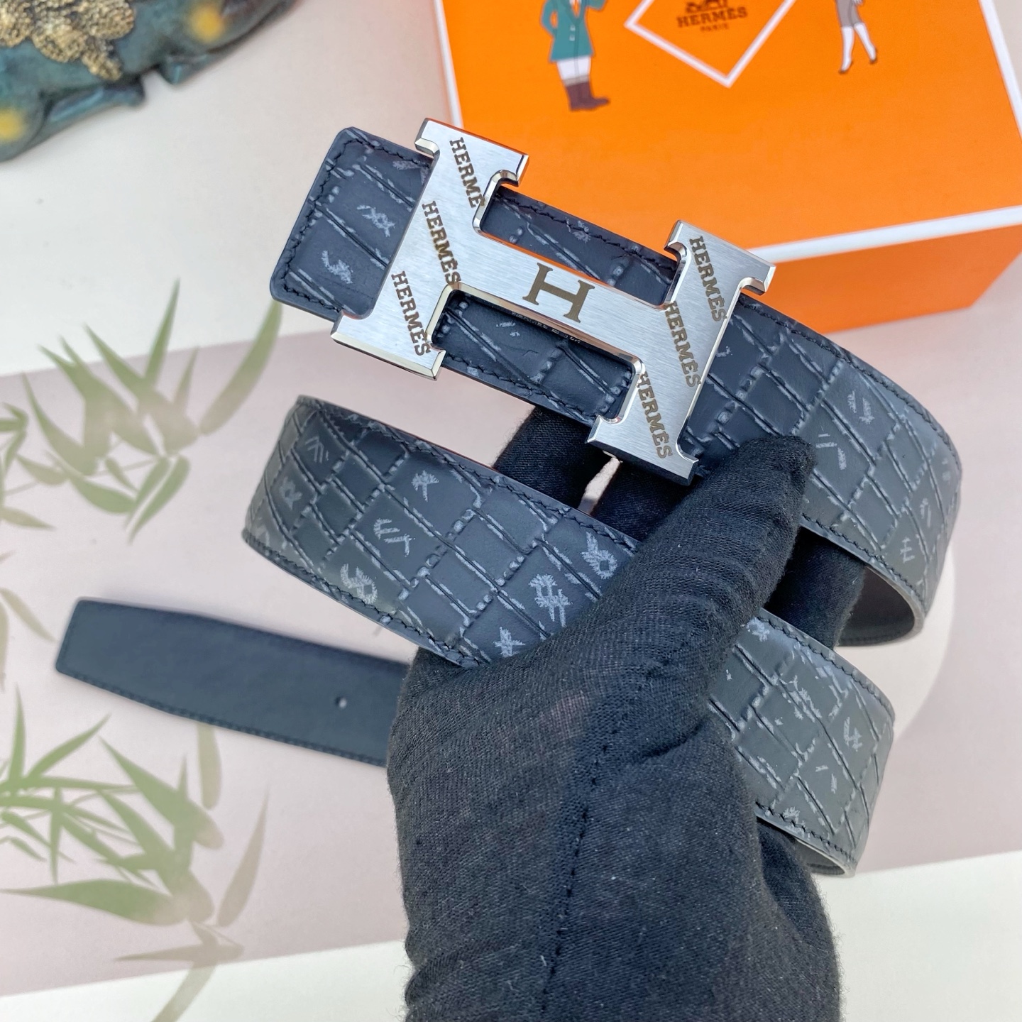 爱马仕💕 特种皮腰带系列 ，原厂五金精品不锈钢扣，手感柔软舒适 宽3.8CM。