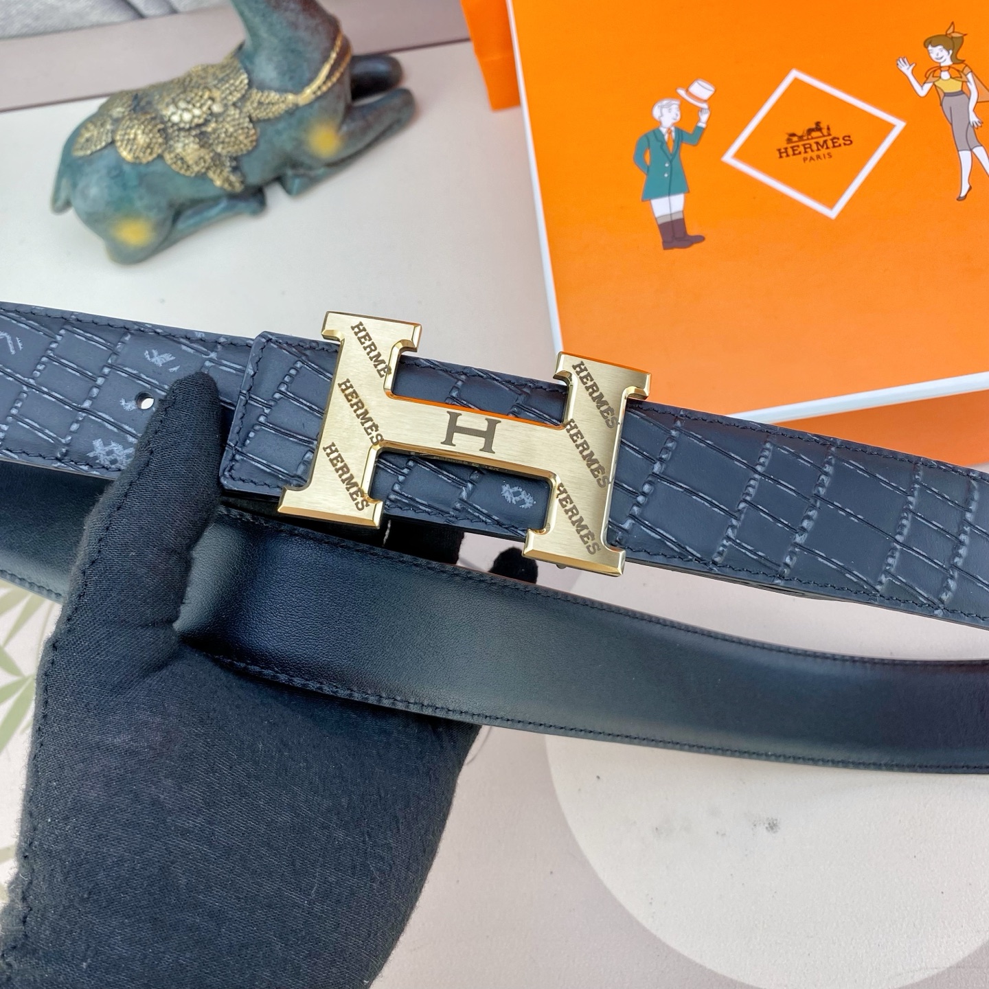 爱马仕💕 特种皮腰带系列 ，原厂五金精品不锈钢扣，手感柔软舒适 宽3.8CM。