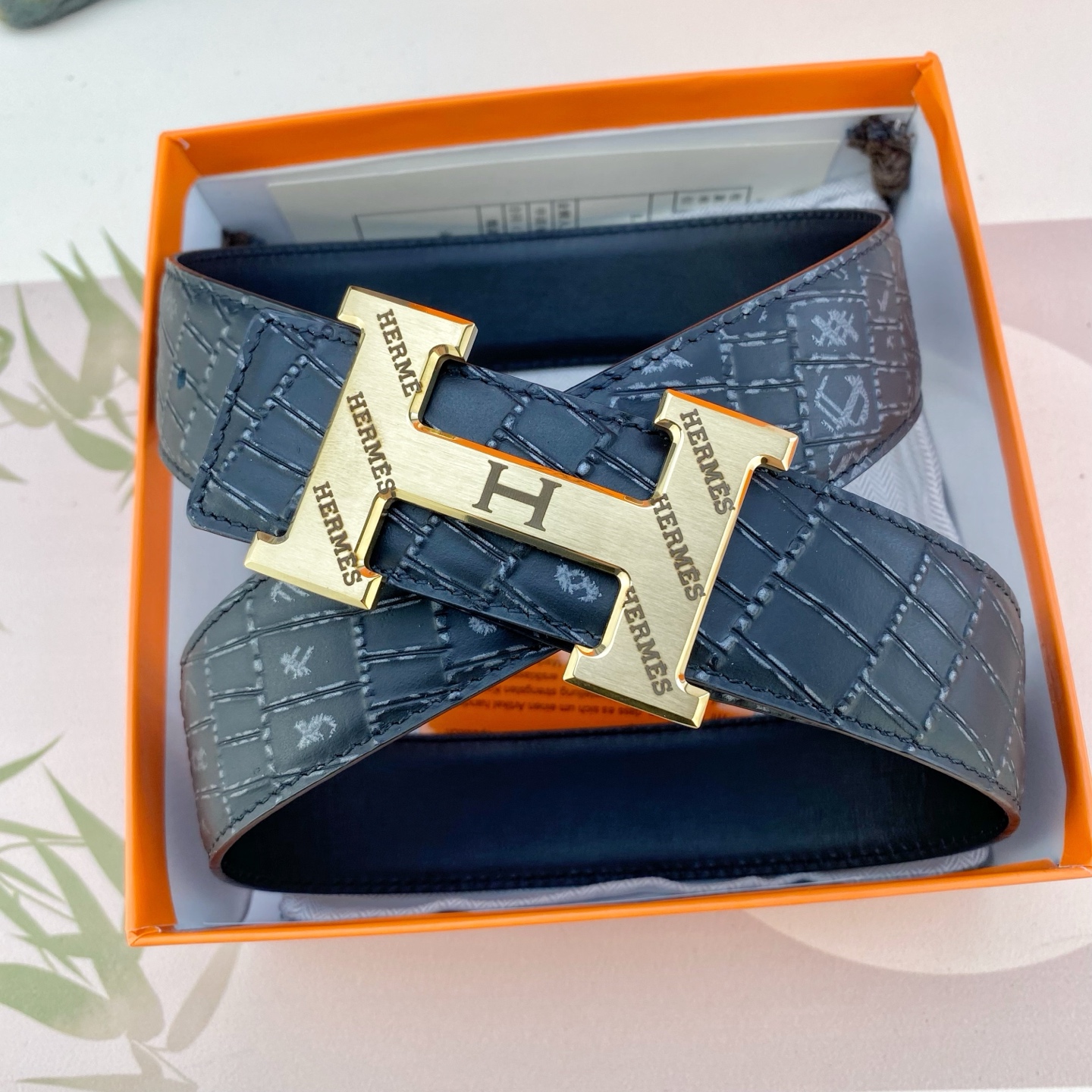 爱马仕💕 特种皮腰带系列 ，原厂五金精品不锈钢扣，手感柔软舒适 宽3.8CM。