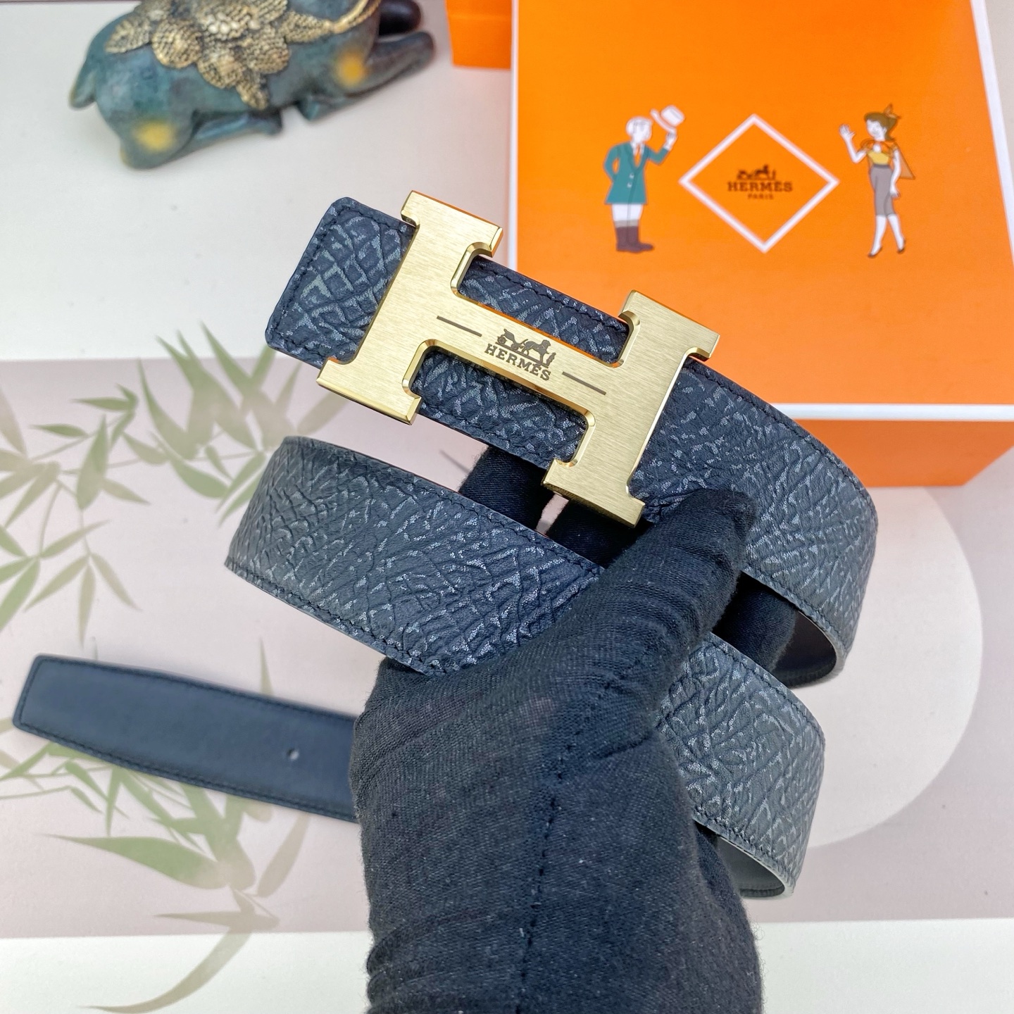 爱马仕💕 特种皮腰带系列 ，原厂五金精品不锈钢扣，手感柔软舒适 宽3.8CM。