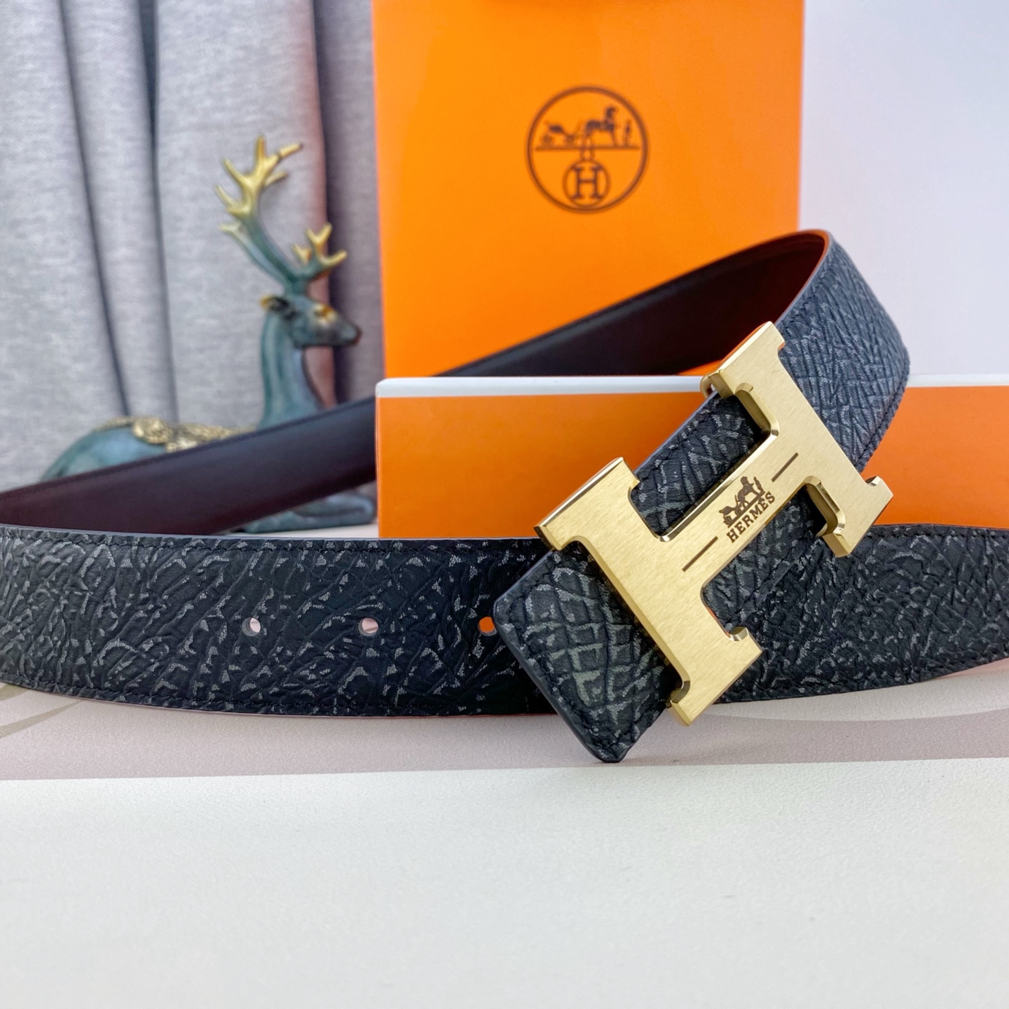 爱马仕💕 特种皮腰带系列 ，原厂五金精品不锈钢扣，手感柔软舒适 宽3.8CM。