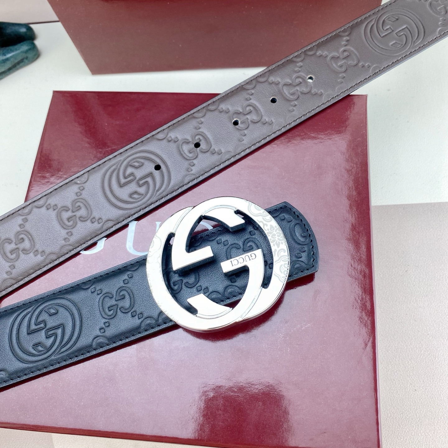 古奇💕 特种皮腰带系列 ，原厂五金精品不锈钢扣，手感柔软舒适 宽3.8CM。