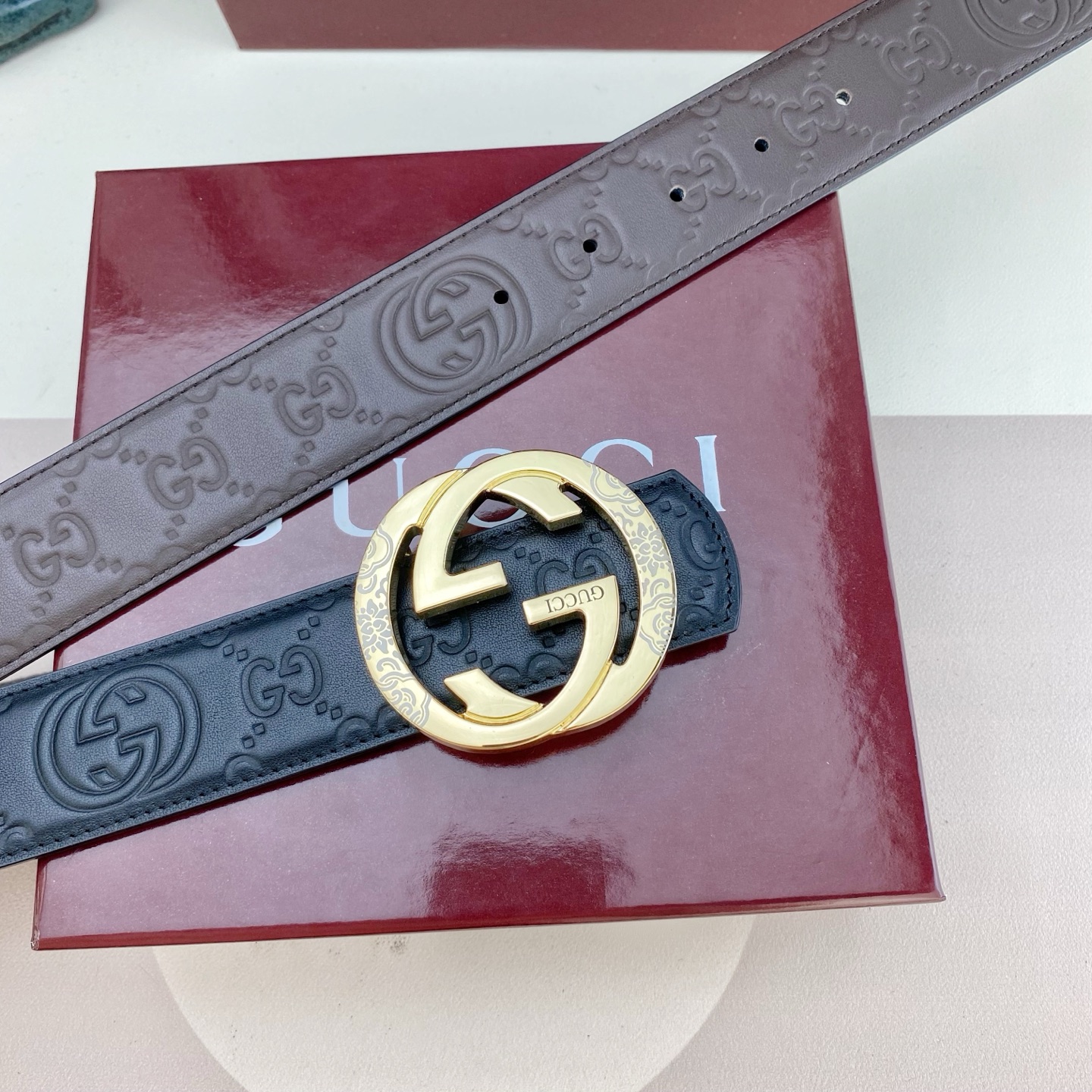 古奇💕 特种皮腰带系列 ，原厂五金精品不锈钢扣，手感柔软舒适 宽3.8CM。