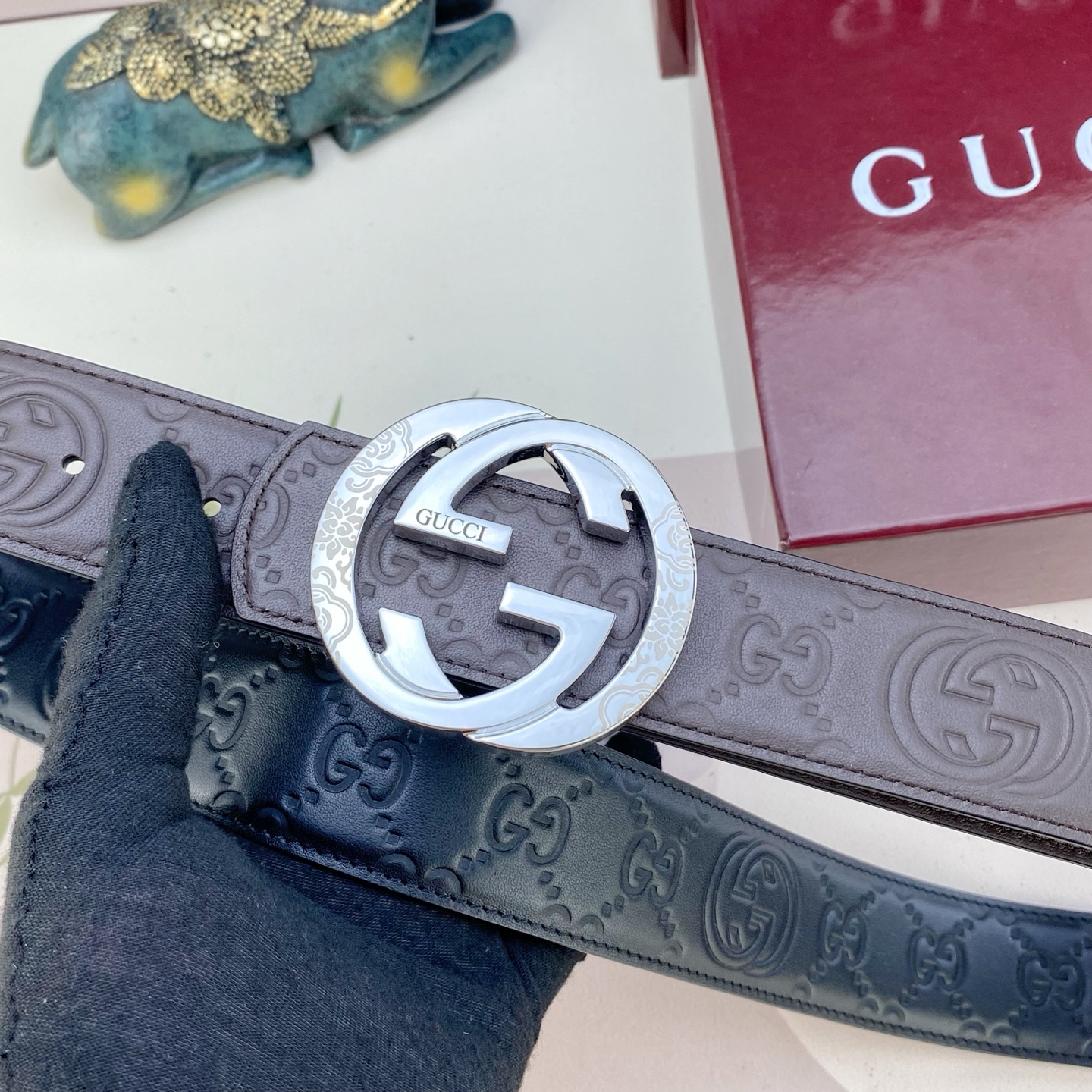 古奇💕 特种皮腰带系列 ，原厂五金精品不锈钢扣，手感柔软舒适 宽3.8CM。