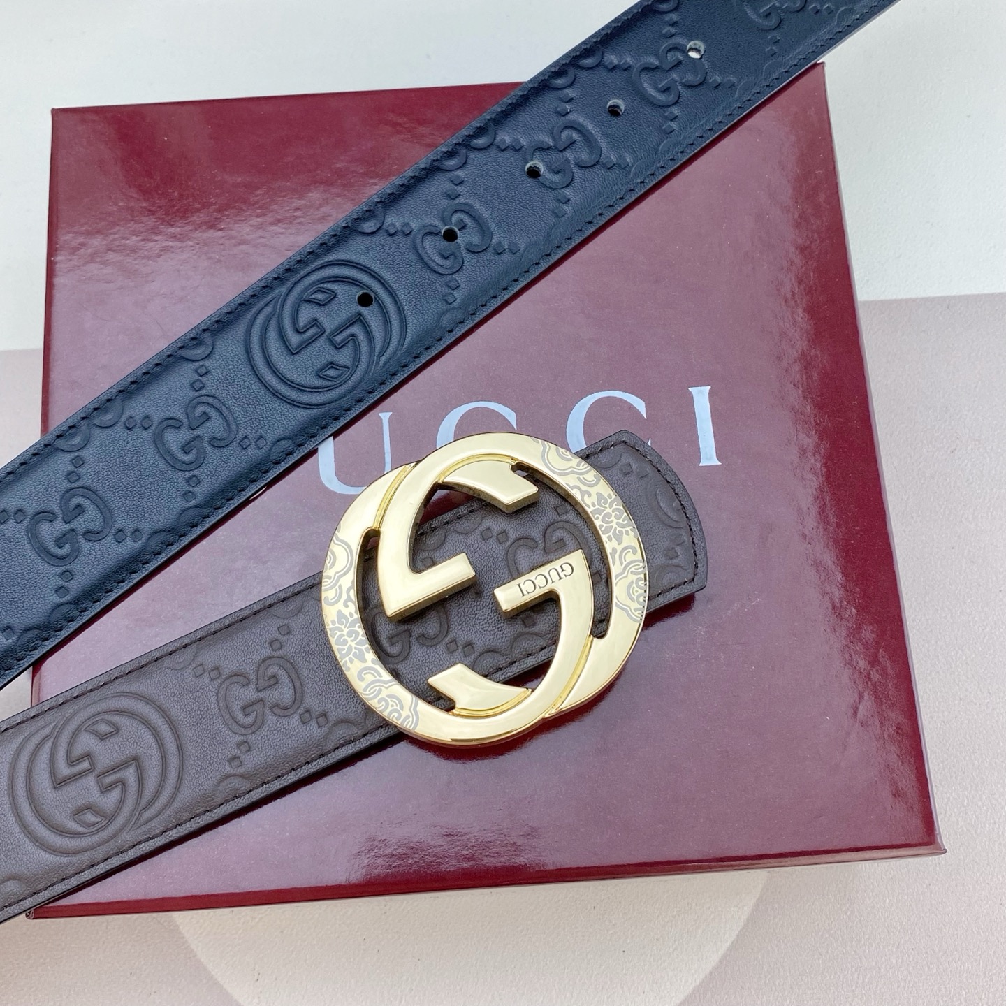 古奇💕 特种皮腰带系列 ，原厂五金精品不锈钢扣，手感柔软舒适 宽3.8CM。