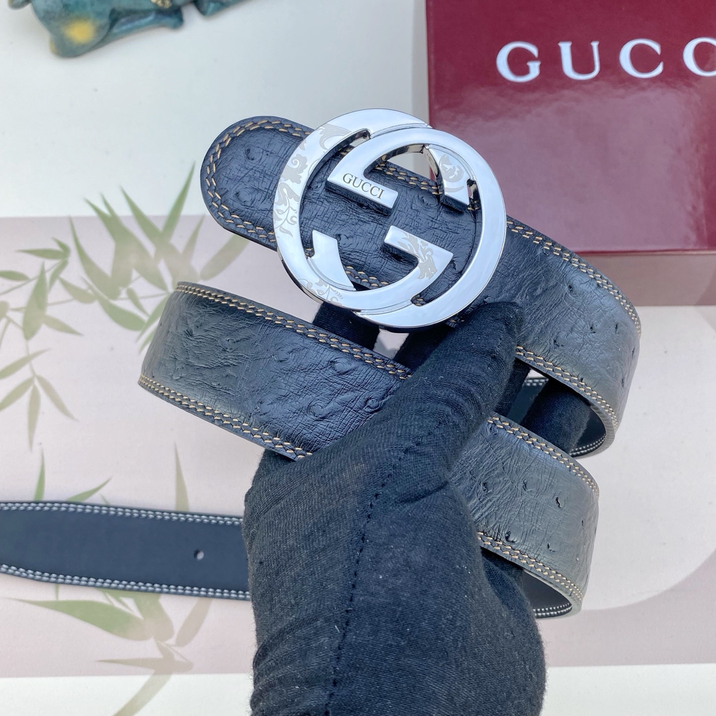 古奇💕 特种皮腰带系列 ，原厂五金精品不锈钢扣，手感柔软舒适 宽3.8CM。