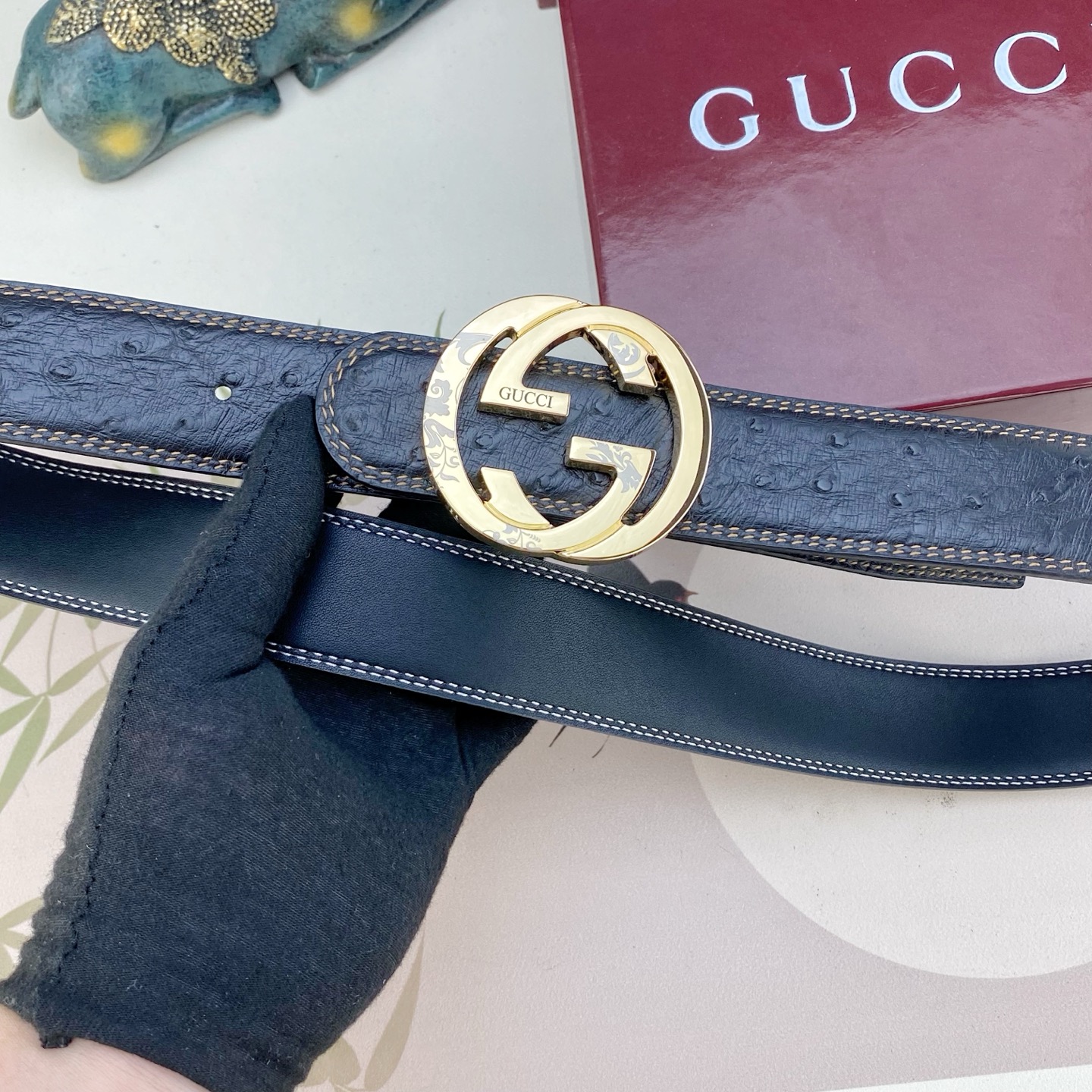 古奇💕 特种皮腰带系列 ，原厂五金精品不锈钢扣，手感柔软舒适 宽3.8CM。