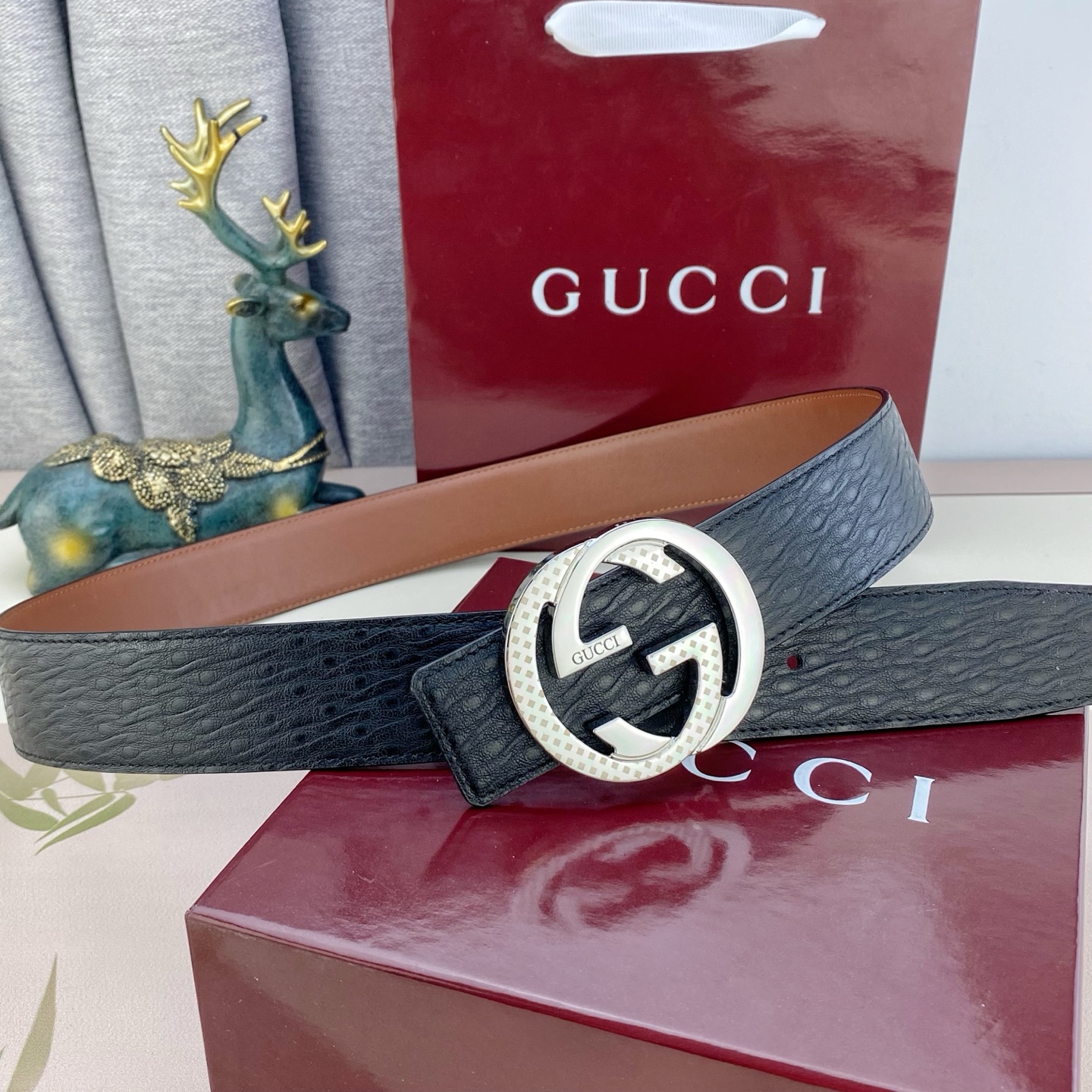 古奇💕 特种皮腰带系列 ，原厂五金精品不锈钢扣，手感柔软舒适 宽3.8CM。