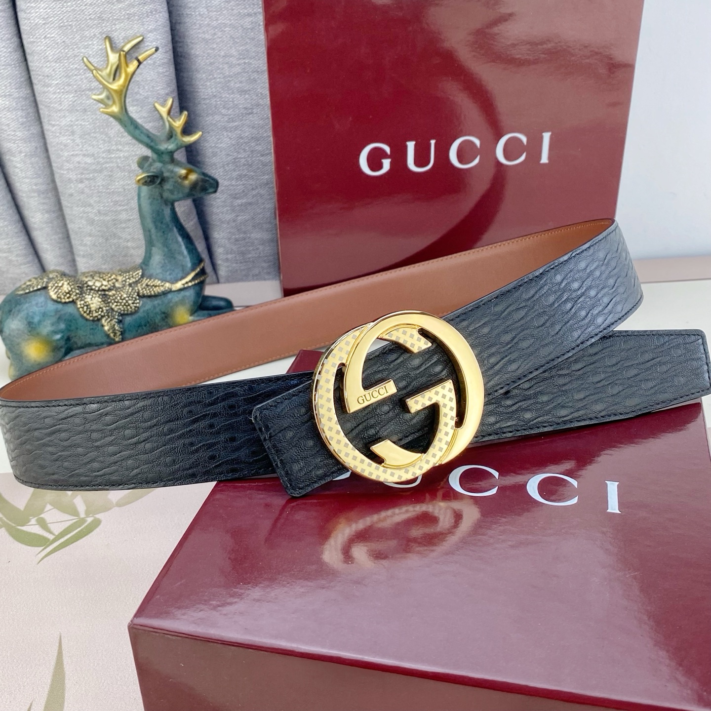 古奇💕 特种皮腰带系列 ，原厂五金精品不锈钢扣，手感柔软舒适 宽3.8CM。