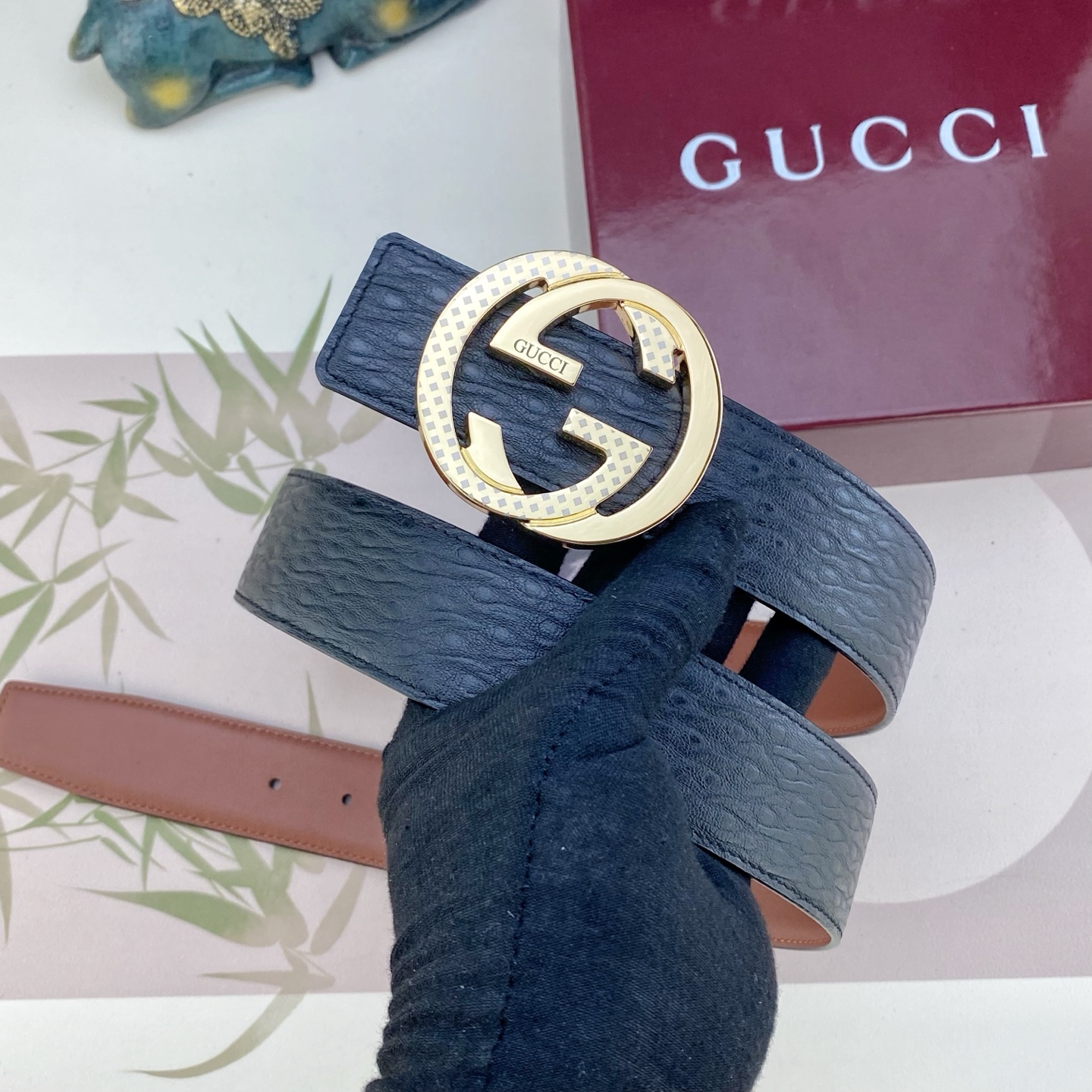 古奇💕 特种皮腰带系列 ，原厂五金精品不锈钢扣，手感柔软舒适 宽3.8CM。