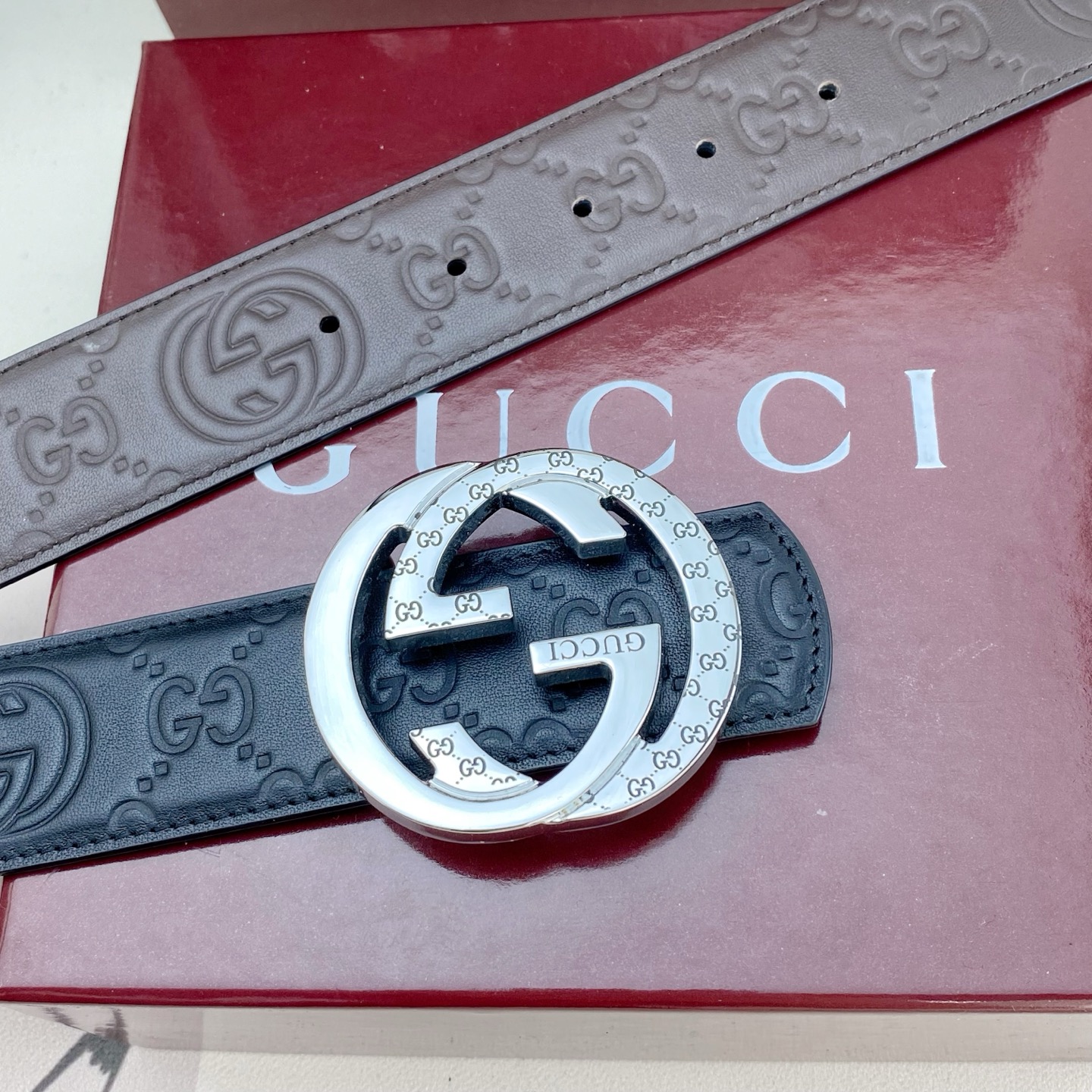 古奇💕 特种皮腰带系列 ，原厂五金精品不锈钢扣，手感柔软舒适 宽3.8CM。