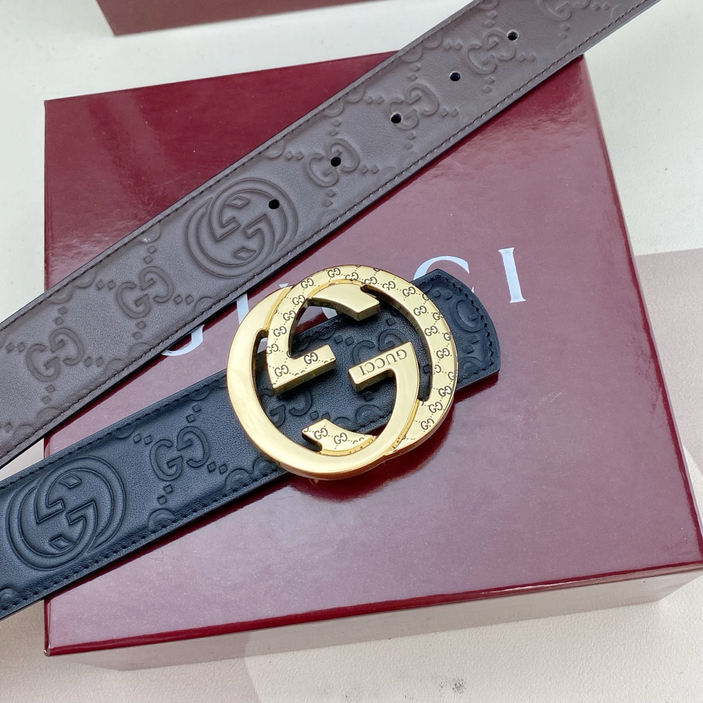 古奇💕 特种皮腰带系列 ，原厂五金精品不锈钢扣，手感柔软舒适 宽3.8CM。