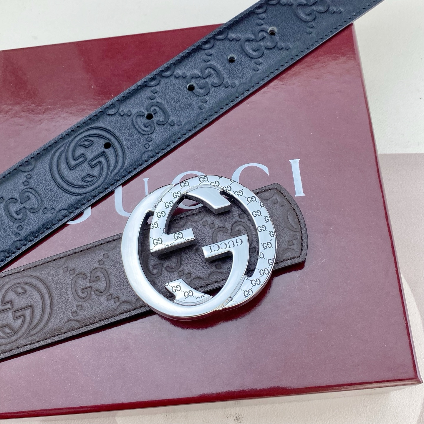 古奇💕 特种皮腰带系列 ，原厂五金精品不锈钢扣，手感柔软舒适 宽3.8CM。