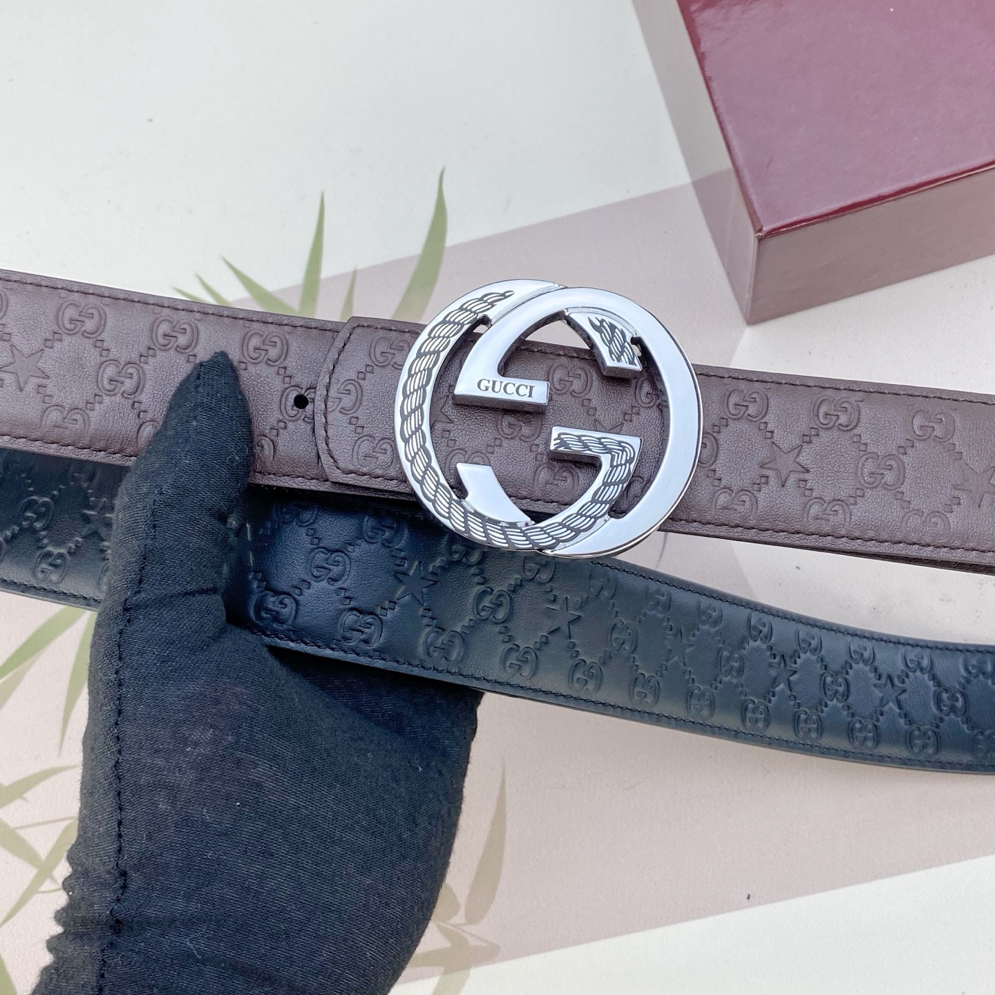 古奇💕 特种皮腰带系列 ，原厂五金精品不锈钢扣，手感柔软舒适 宽3.8CM。