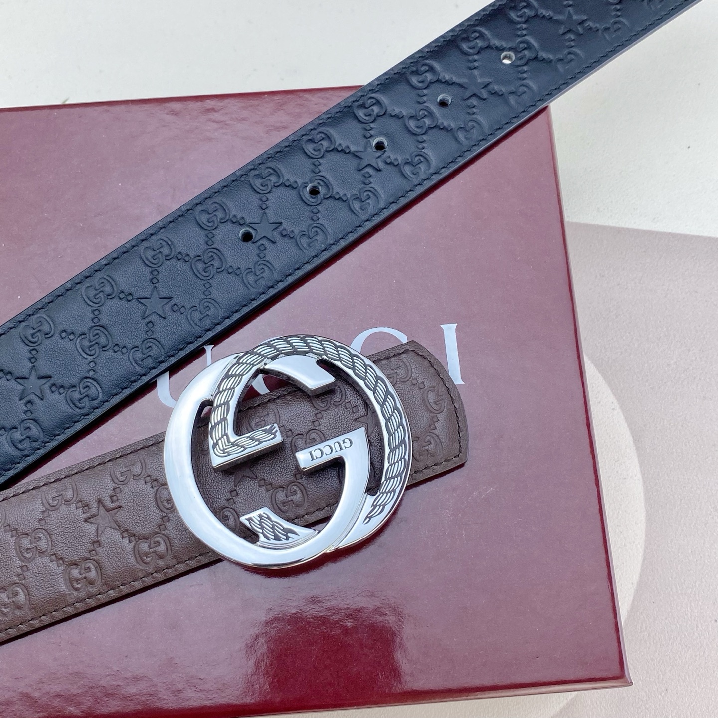 古奇💕 特种皮腰带系列 ，原厂五金精品不锈钢扣，手感柔软舒适 宽3.8CM。