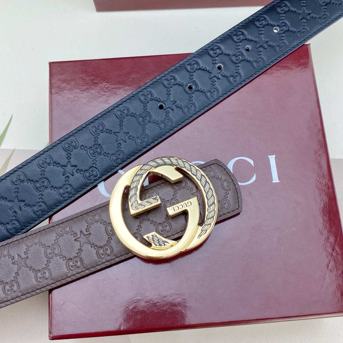 古奇💕 特种皮腰带系列 ，原厂五金精品不锈钢扣，手感柔软舒适 宽3.8CM。