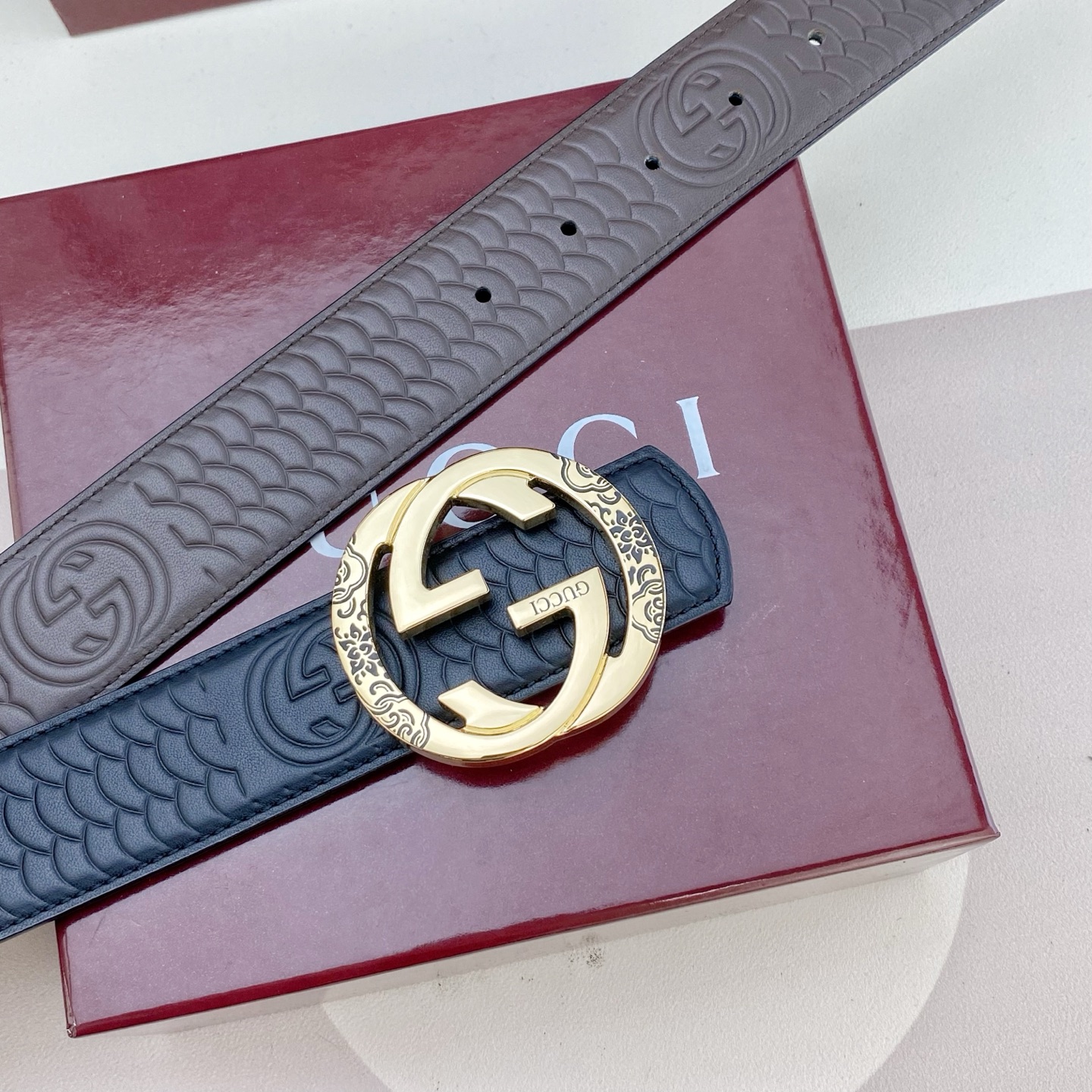 古奇💕 特种皮腰带系列 ，原厂五金精品不锈钢扣，手感柔软舒适 宽3.8CM。