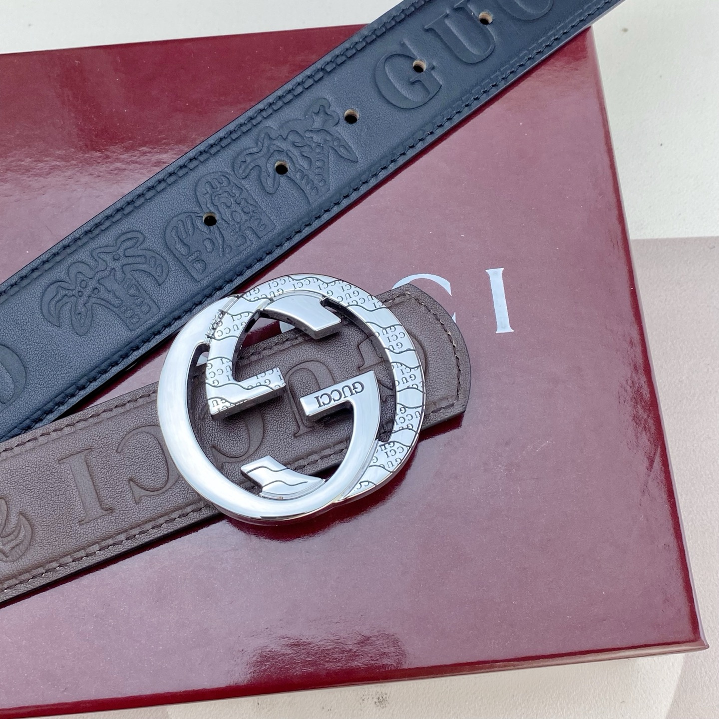 古奇💕 特种皮腰带系列 ，原厂五金精品不锈钢扣，手感柔软舒适 宽3.8CM。