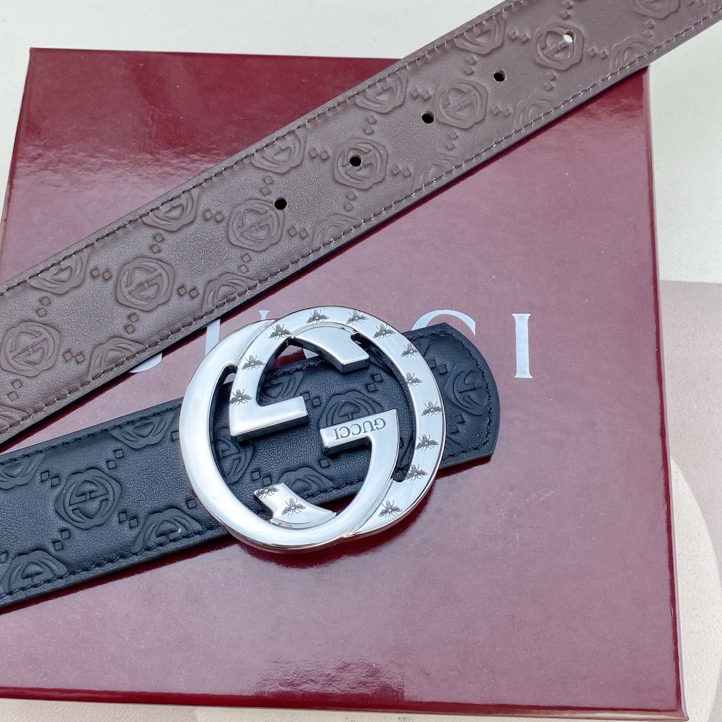 古奇💕 特种皮腰带系列 ，原厂五金精品不锈钢扣，手感柔软舒适 宽3.8CM。