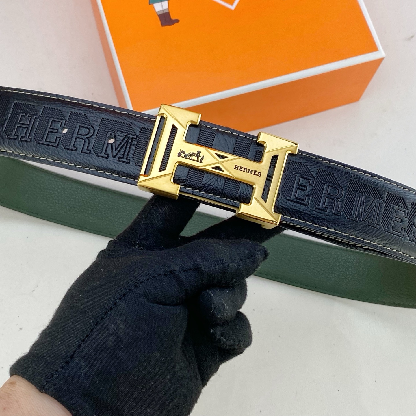 爱马仕💕 特种皮腰带系列 ，原厂五金精品不锈钢扣，手感柔软舒适 宽3.8CM。