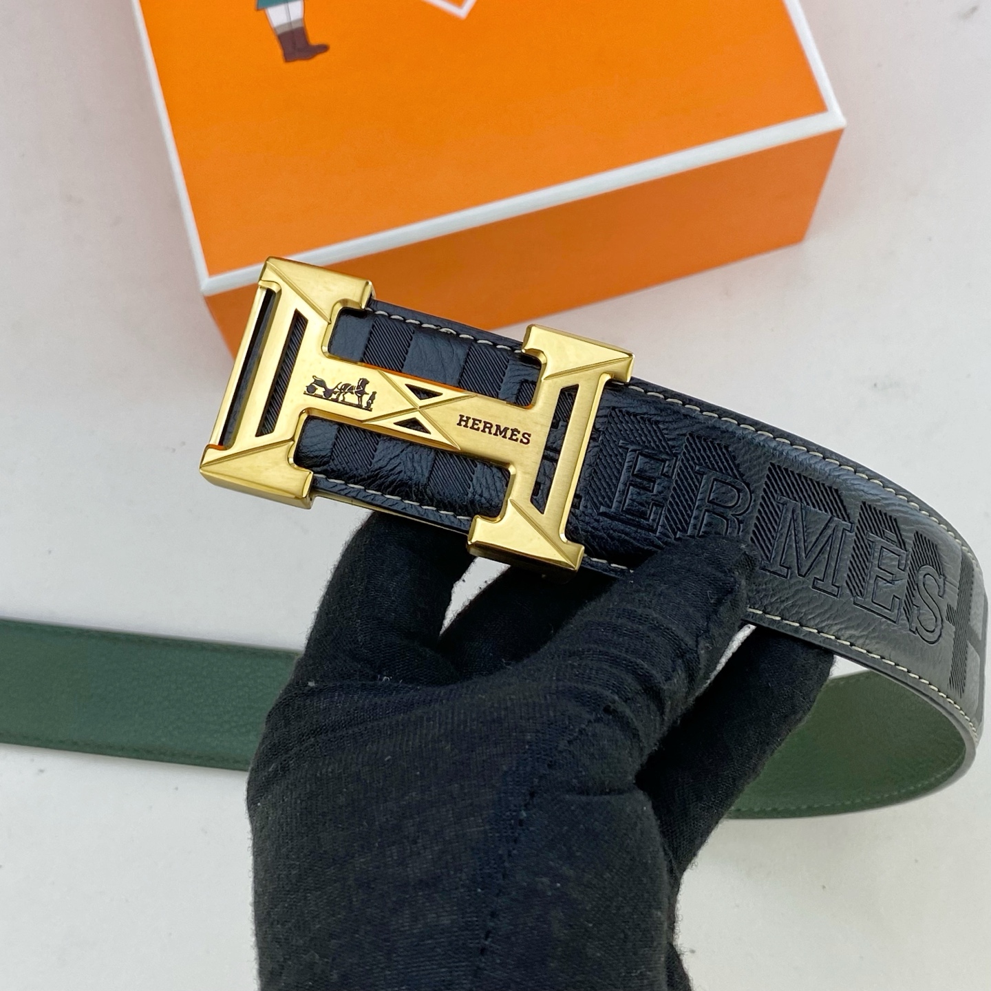 爱马仕💕 特种皮腰带系列 ，原厂五金精品不锈钢扣，手感柔软舒适 宽3.8CM。