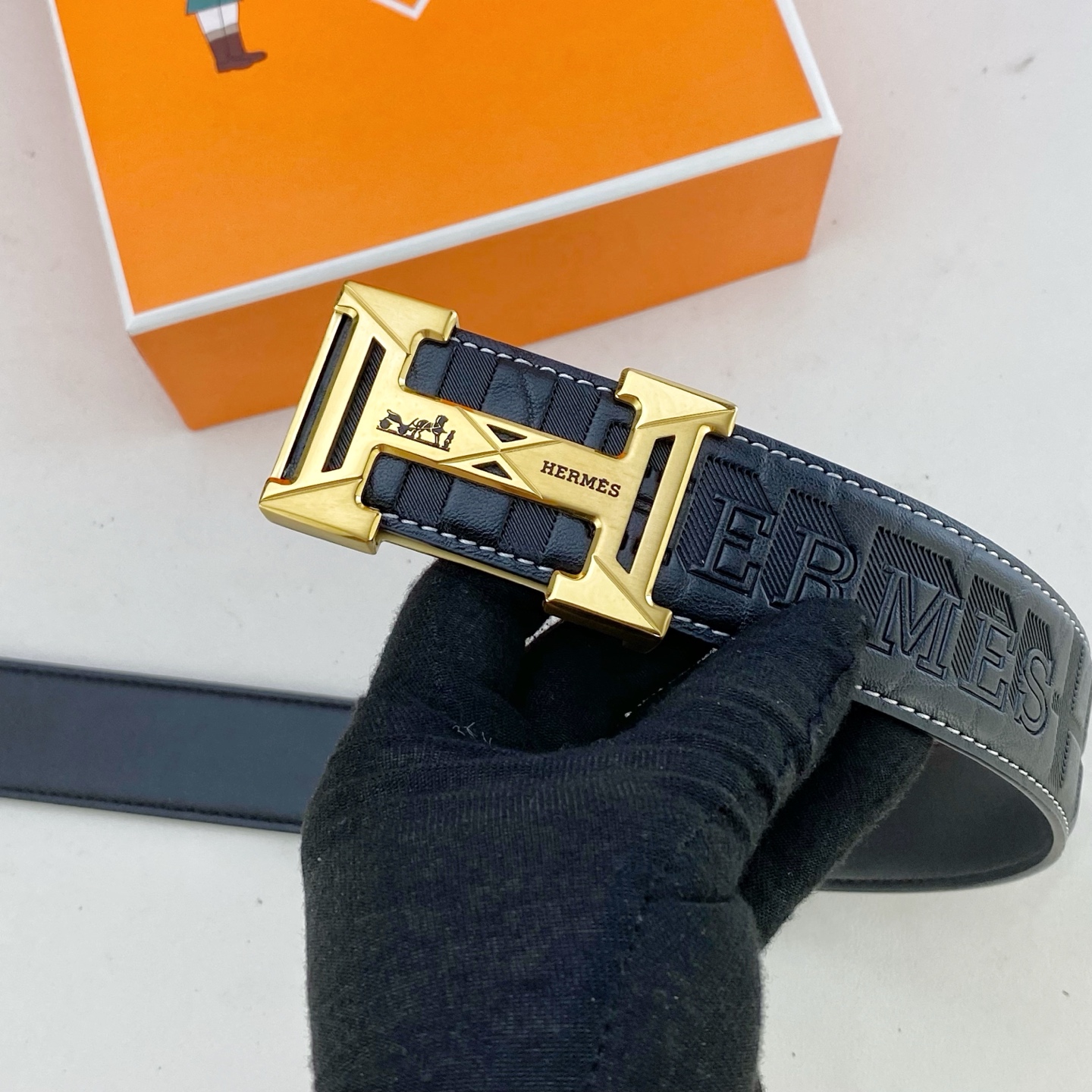爱马仕💕 特种皮腰带系列 ，原厂五金精品不锈钢扣，手感柔软舒适 宽3.8CM。