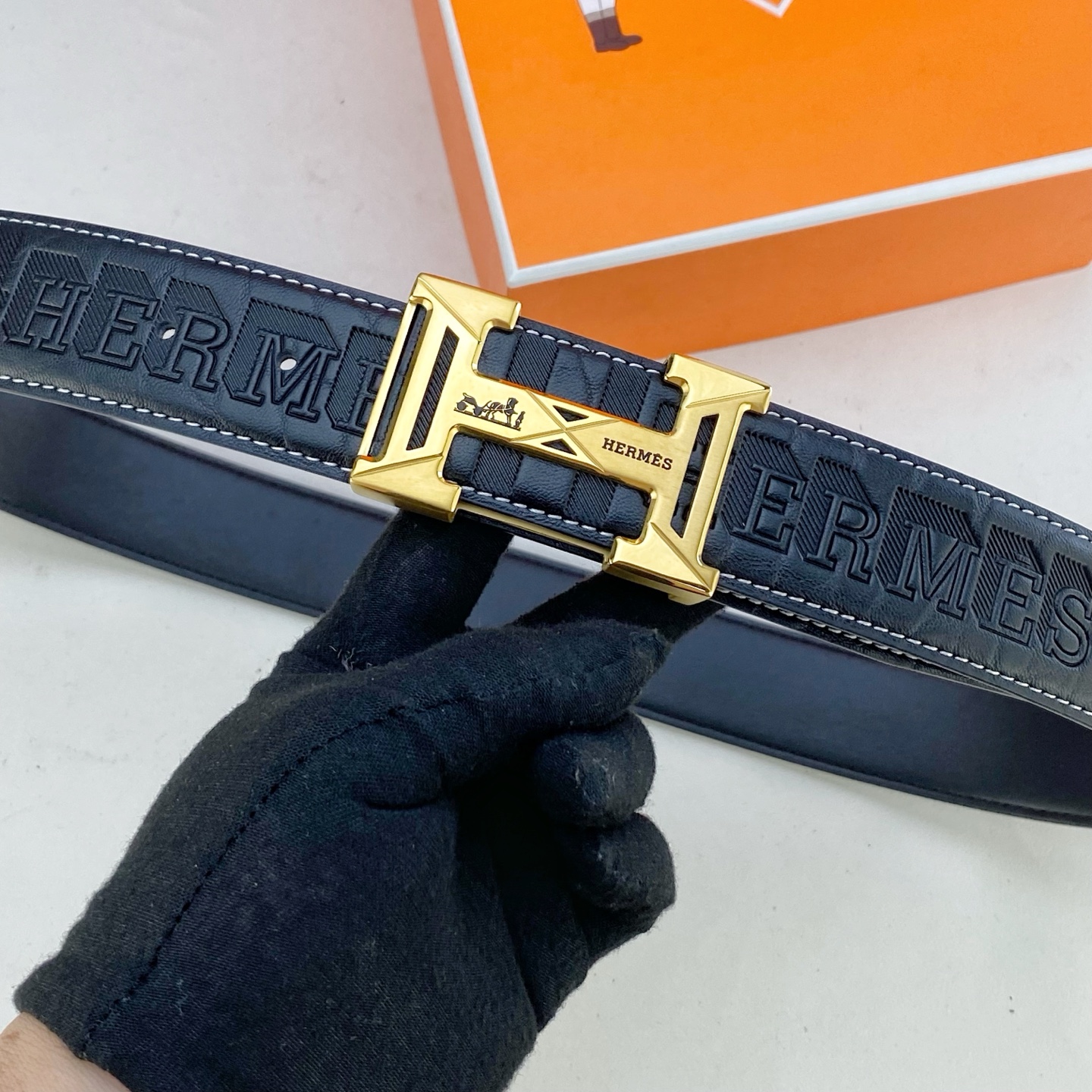 爱马仕💕 特种皮腰带系列 ，原厂五金精品不锈钢扣，手感柔软舒适 宽3.8CM。