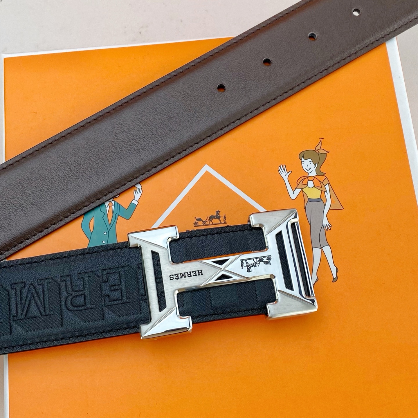 爱马仕💕 特种皮腰带系列 ，原厂五金精品不锈钢扣，手感柔软舒适 宽3.8CM。