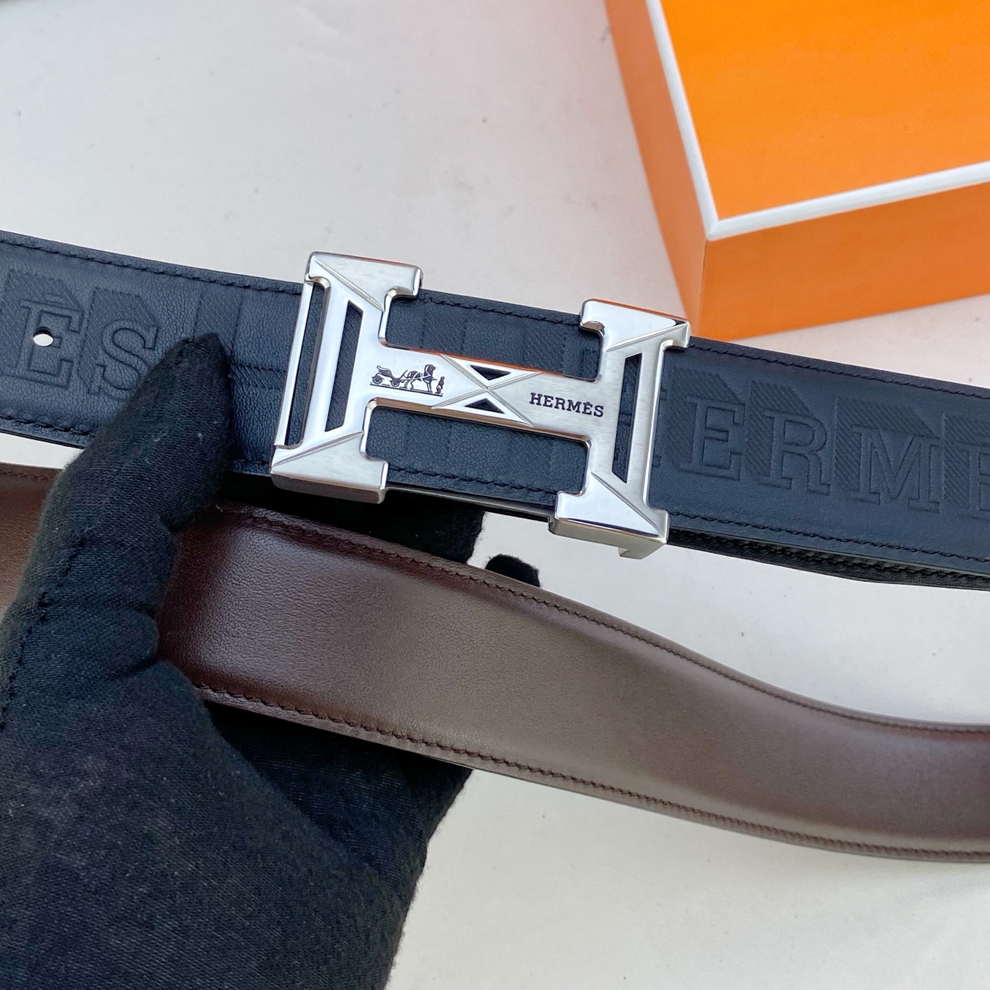 爱马仕💕 特种皮腰带系列 ，原厂五金精品不锈钢扣，手感柔软舒适 宽3.8CM。