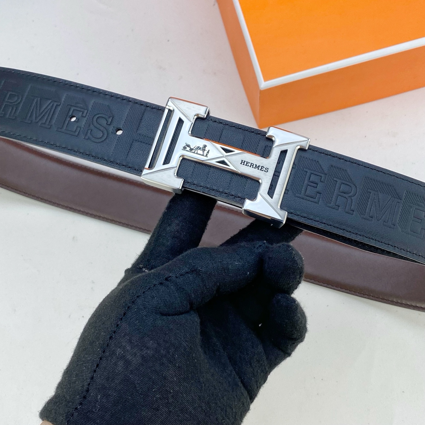 爱马仕💕 特种皮腰带系列 ，原厂五金精品不锈钢扣，手感柔软舒适 宽3.8CM。
