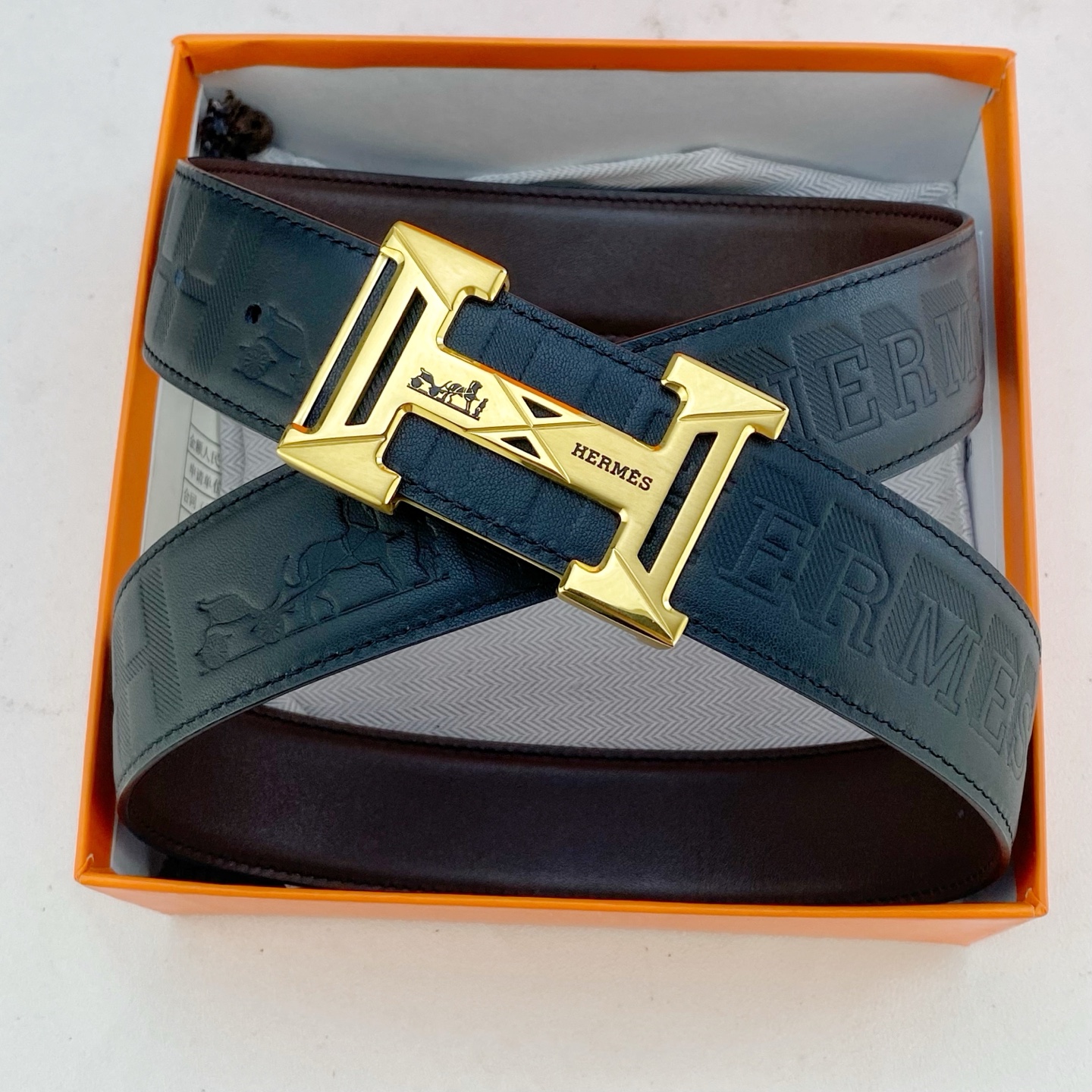 爱马仕💕 特种皮腰带系列 ，原厂五金精品不锈钢扣，手感柔软舒适 宽3.8CM。