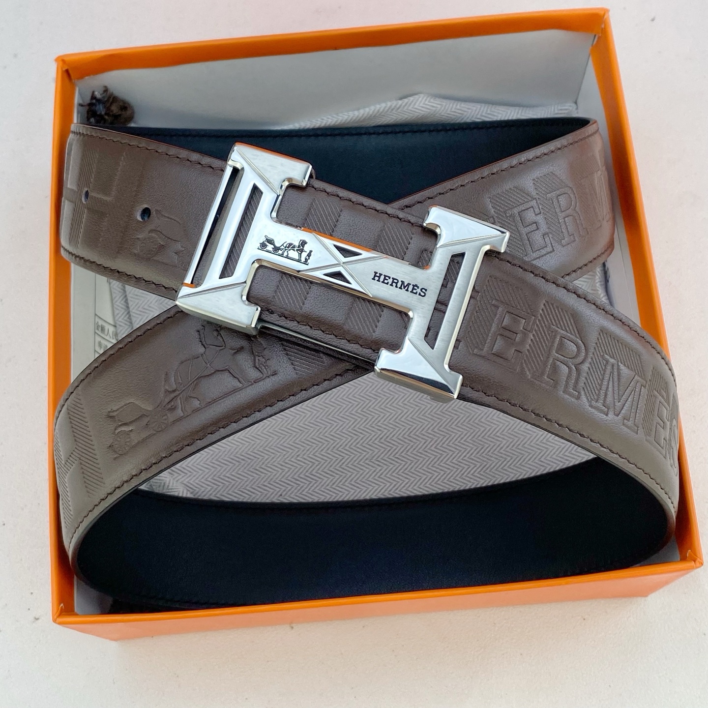 爱马仕💕 特种皮腰带系列 ，原厂五金精品不锈钢扣，手感柔软舒适 宽3.8CM。