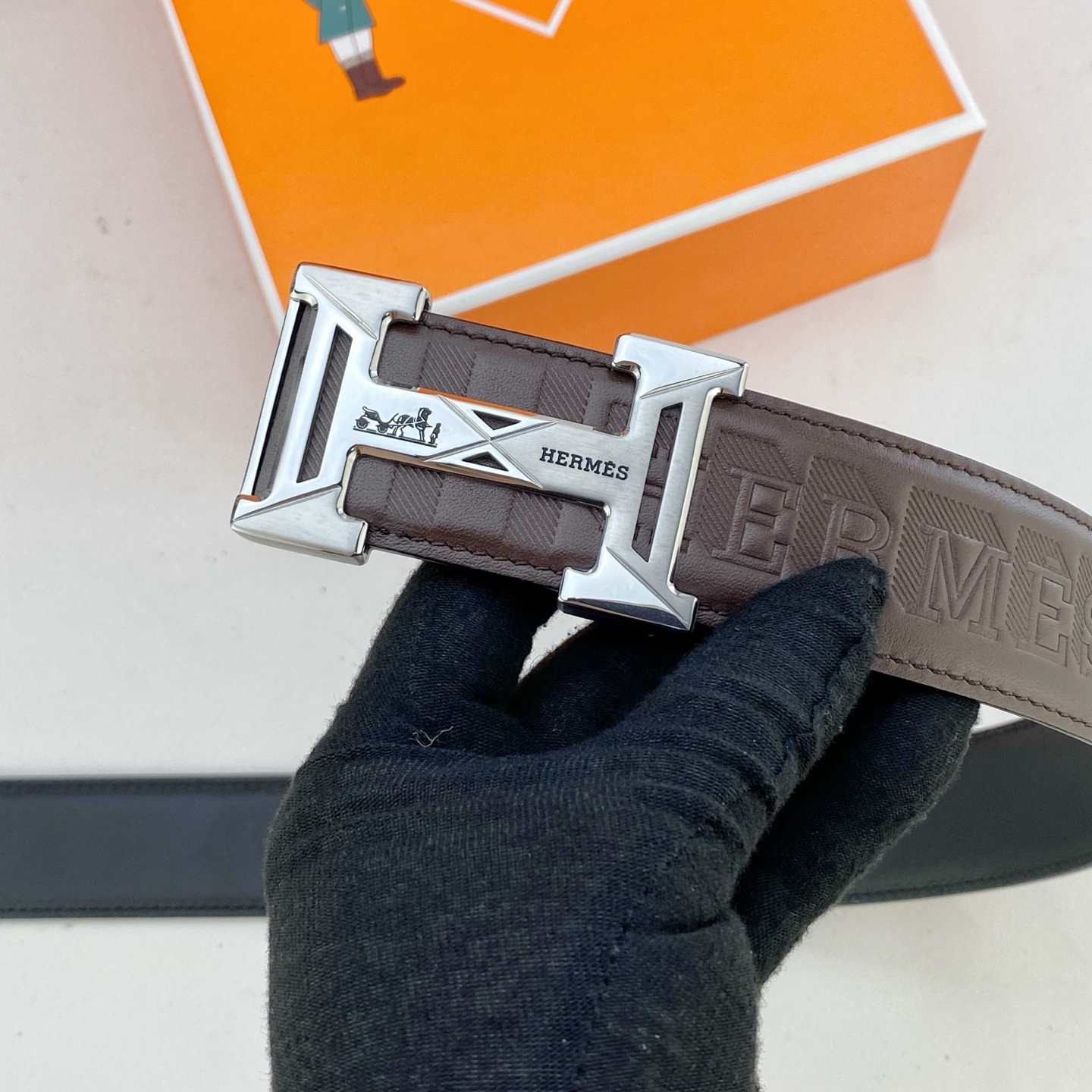 爱马仕💕 特种皮腰带系列 ，原厂五金精品不锈钢扣，手感柔软舒适 宽3.8CM。