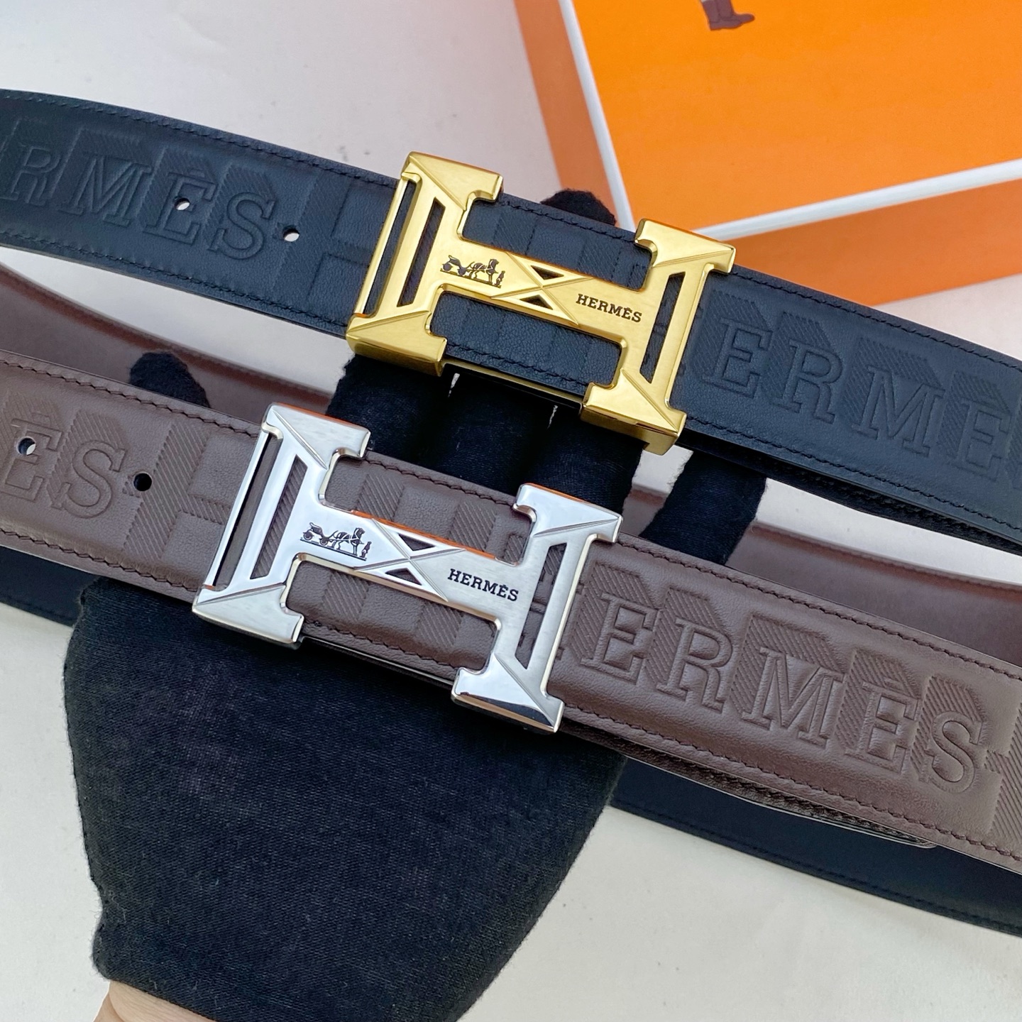 爱马仕💕 特种皮腰带系列 ，原厂五金精品不锈钢扣，手感柔软舒适 宽3.8CM。