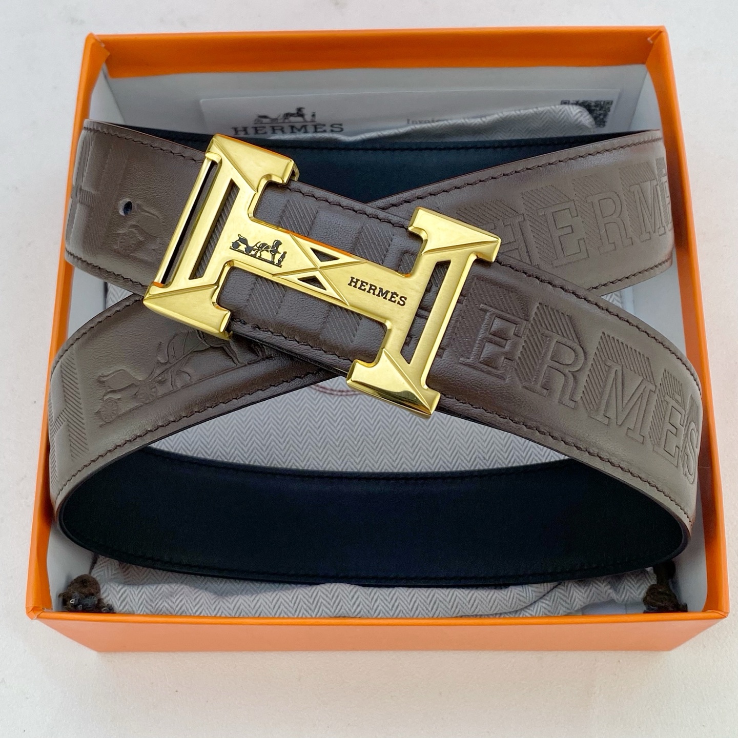 爱马仕💕 特种皮腰带系列 ，原厂五金精品不锈钢扣，手感柔软舒适 宽3.8CM。