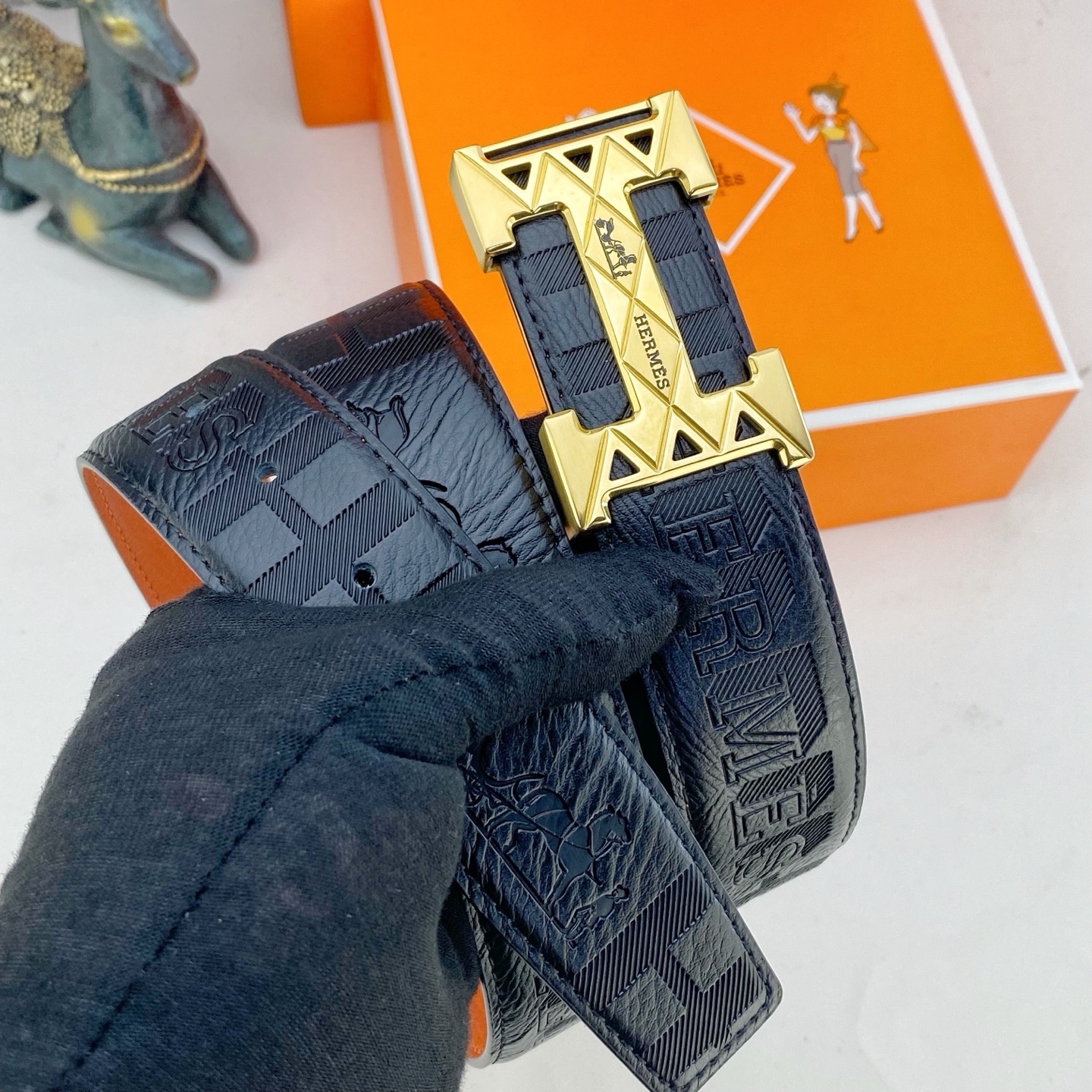 爱马仕💕 特种皮腰带系列 ，原厂五金精品不锈钢扣，手感柔软舒适 宽3.8CM。