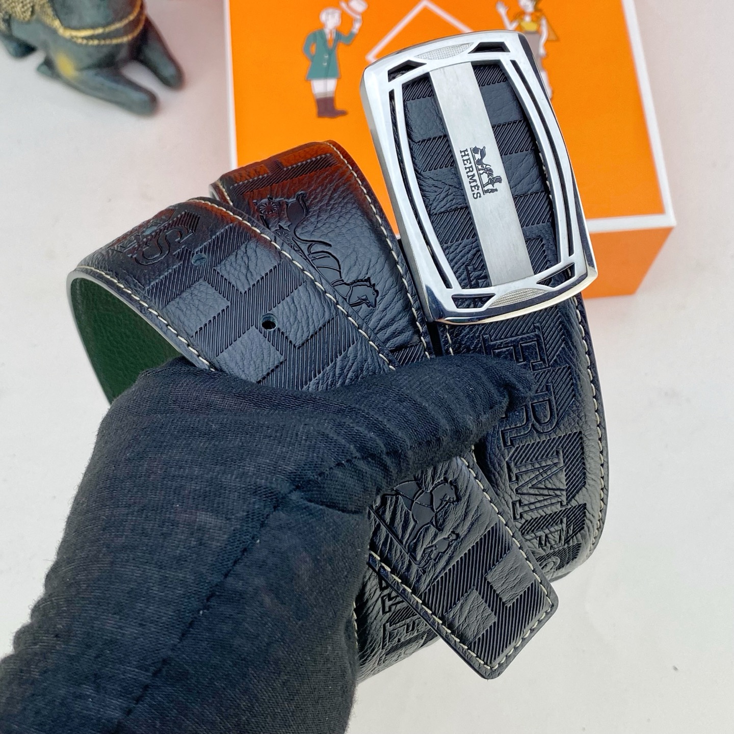 爱马仕💕 特种皮腰带系列 ，原厂五金精品不锈钢扣，手感柔软舒适 宽3.8CM。