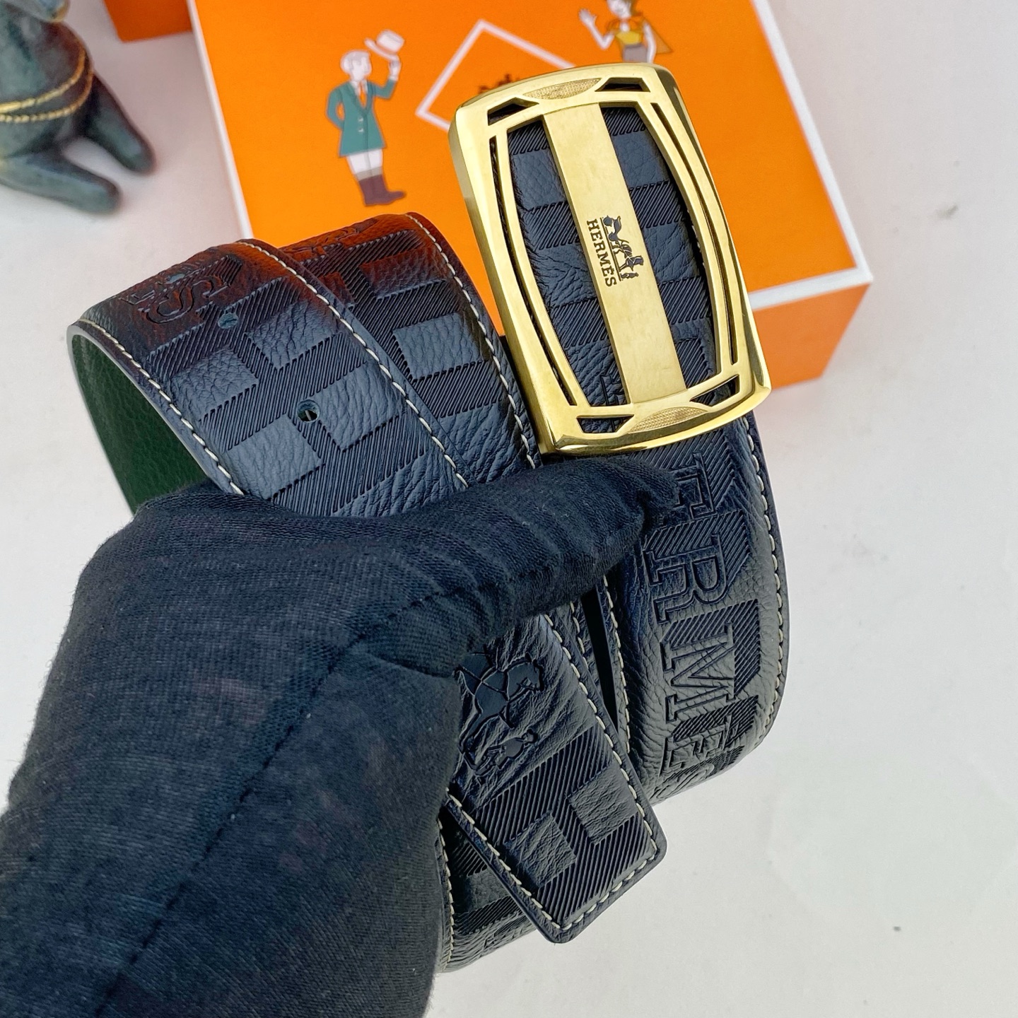 爱马仕💕 特种皮腰带系列 ，原厂五金精品不锈钢扣，手感柔软舒适 宽3.8CM。