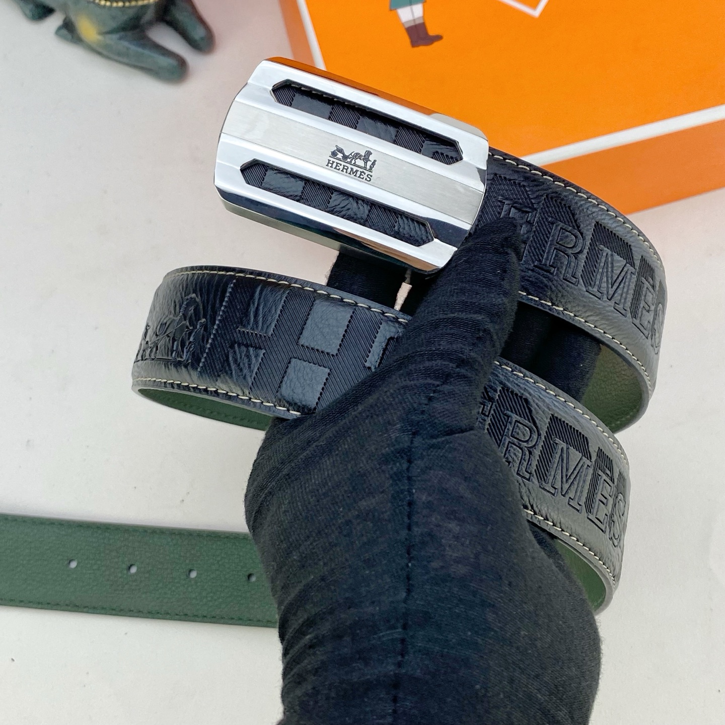 爱马仕💕 特种皮腰带系列 ，原厂五金精品不锈钢扣，手感柔软舒适 宽3.8CM。