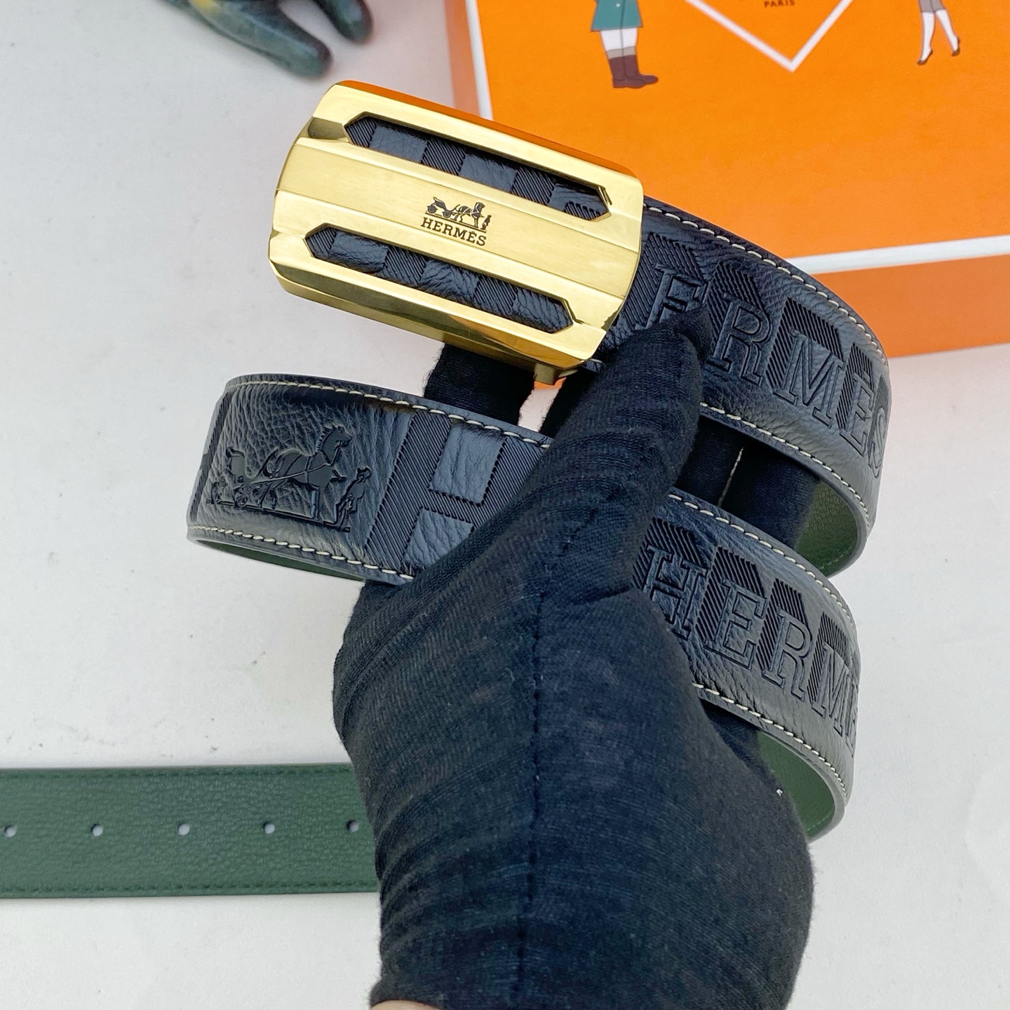 爱马仕💕 特种皮腰带系列 ，原厂五金精品不锈钢扣，手感柔软舒适 宽3.8CM。